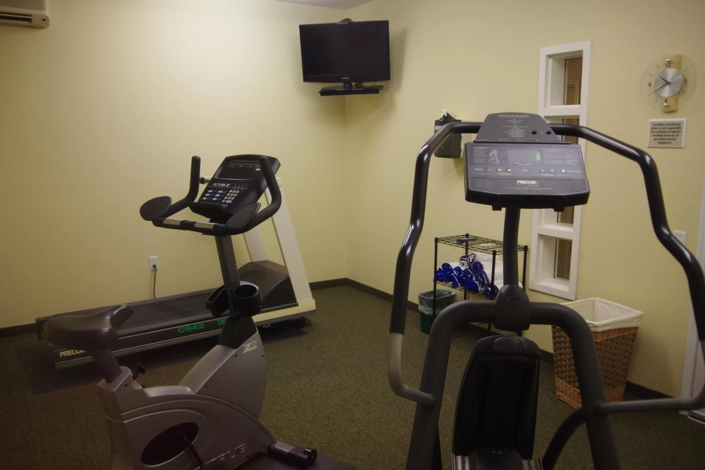 Fitness centre/facilities in GrandStay Hotel & Suites Ames