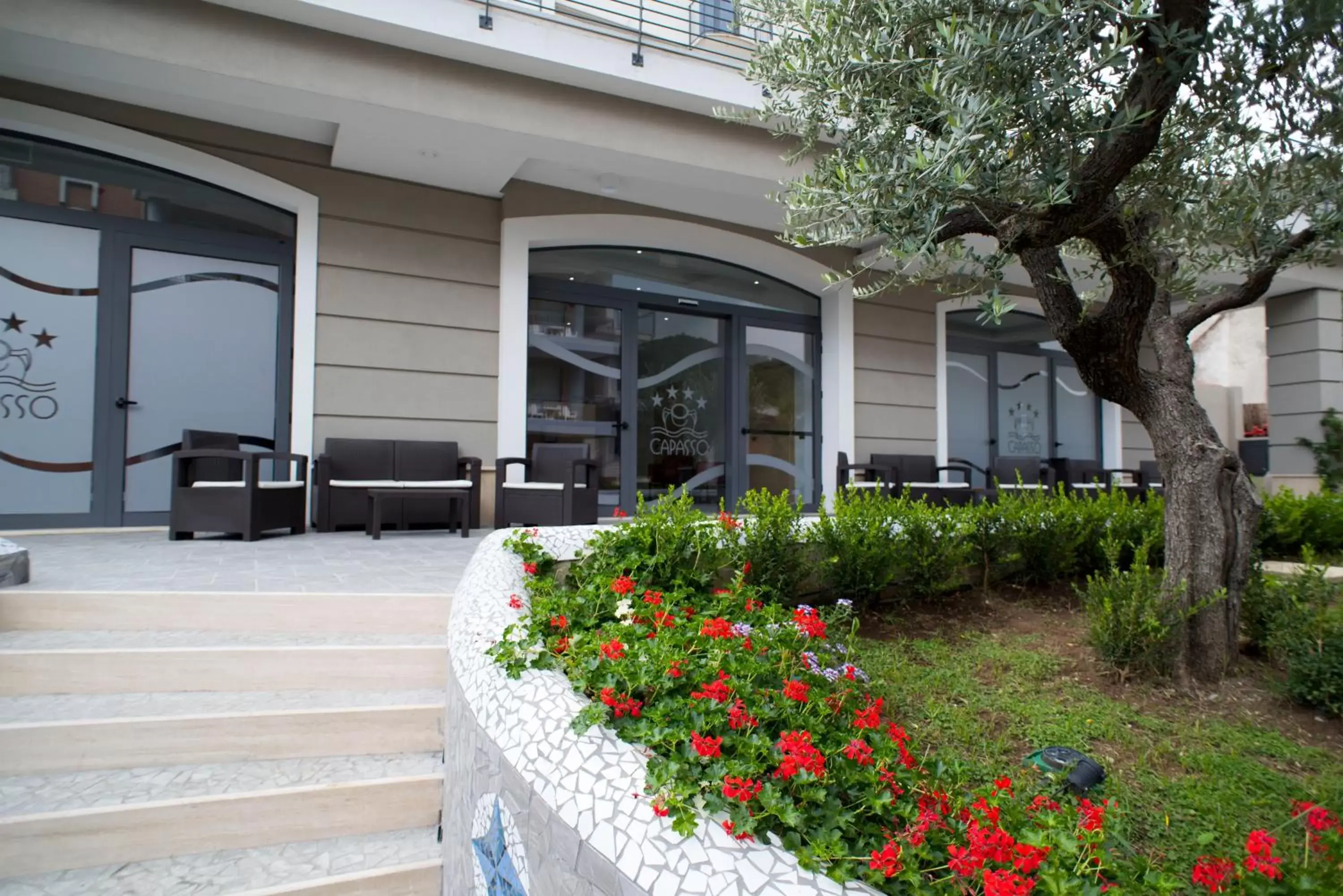 Facade/entrance, Property Building in Hotel Terme Capasso