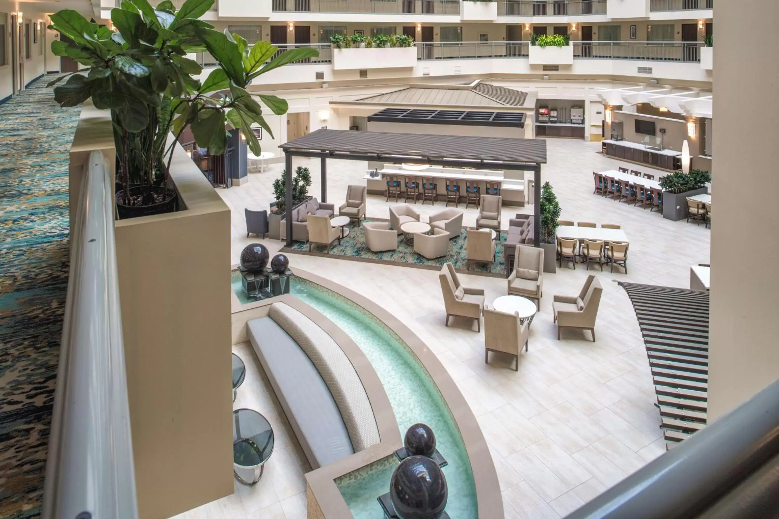 Lobby or reception in Embassy Suites By Hilton Seattle - Tacoma International Airport