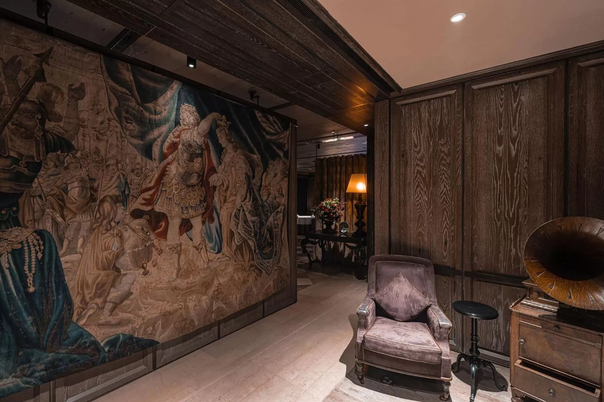 Restaurant/places to eat in Palais de Chine Hotel