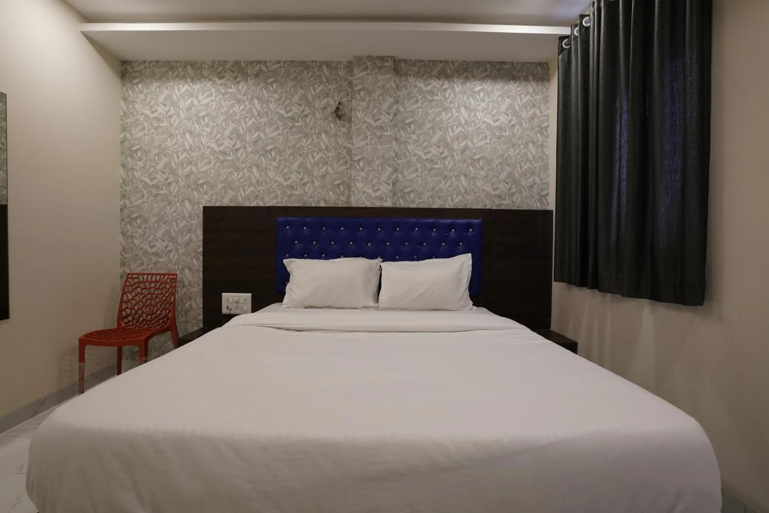 Bed in Hotel King Residency Kurla