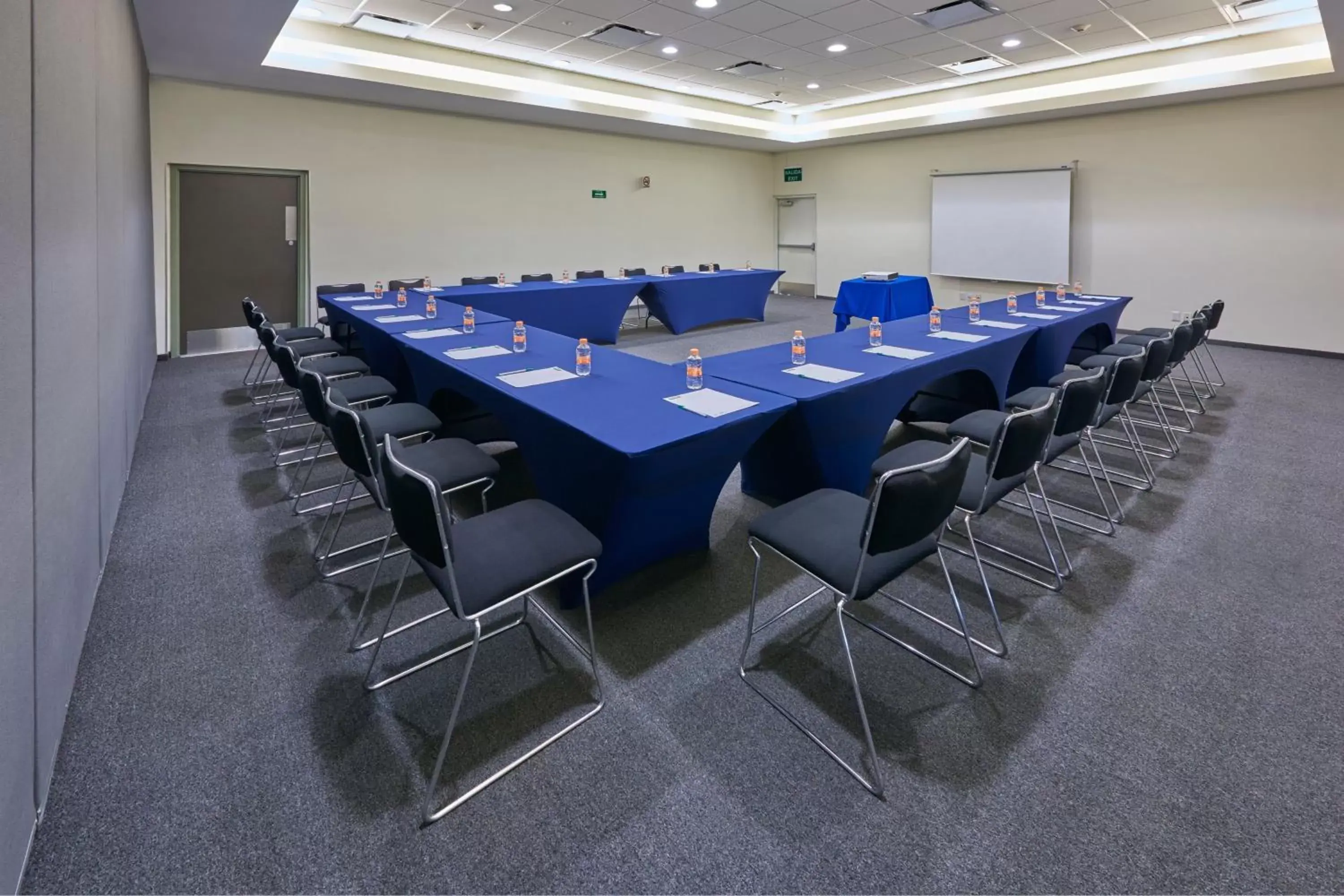 Meeting/conference room in City Express Junior by Marriott Villahermosa