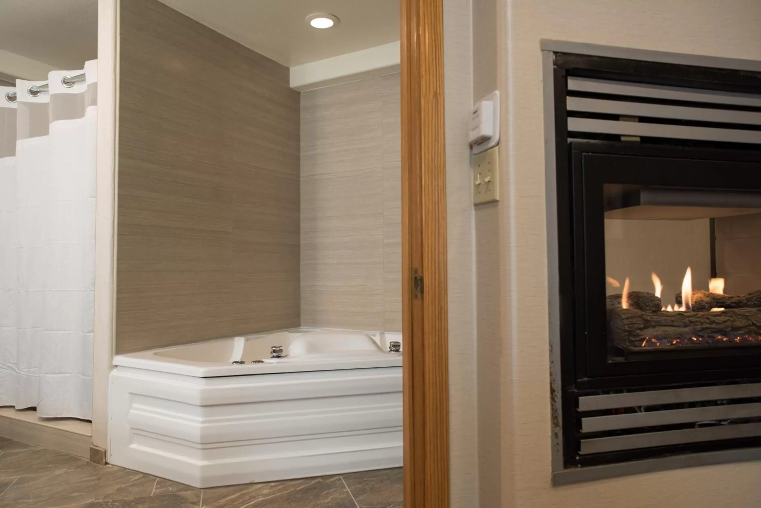 Photo of the whole room, Bathroom in Holiday Inn Express South Lake Tahoe, an IHG Hotel