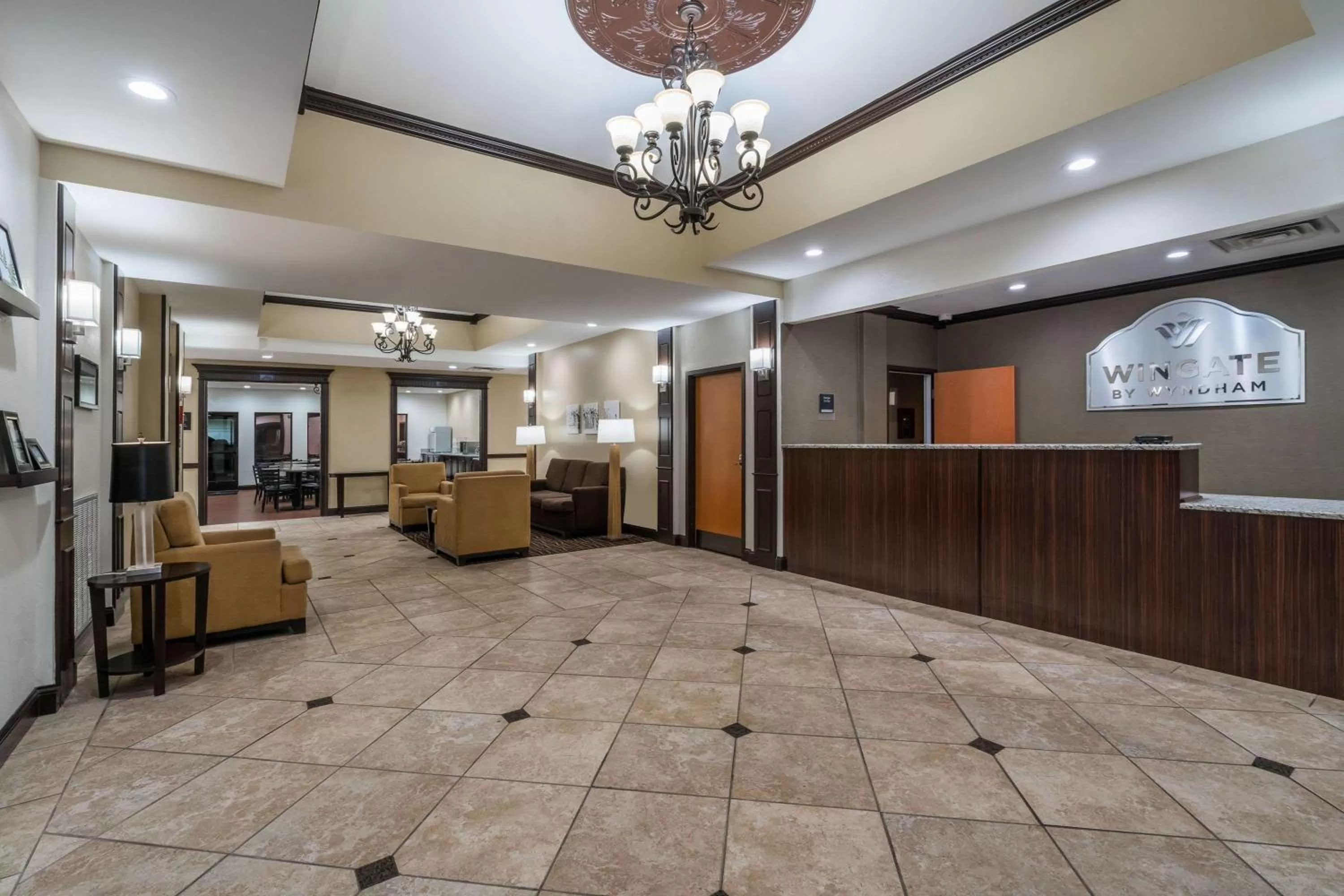 Lobby or reception in Wingate by Wyndham Bowling Green