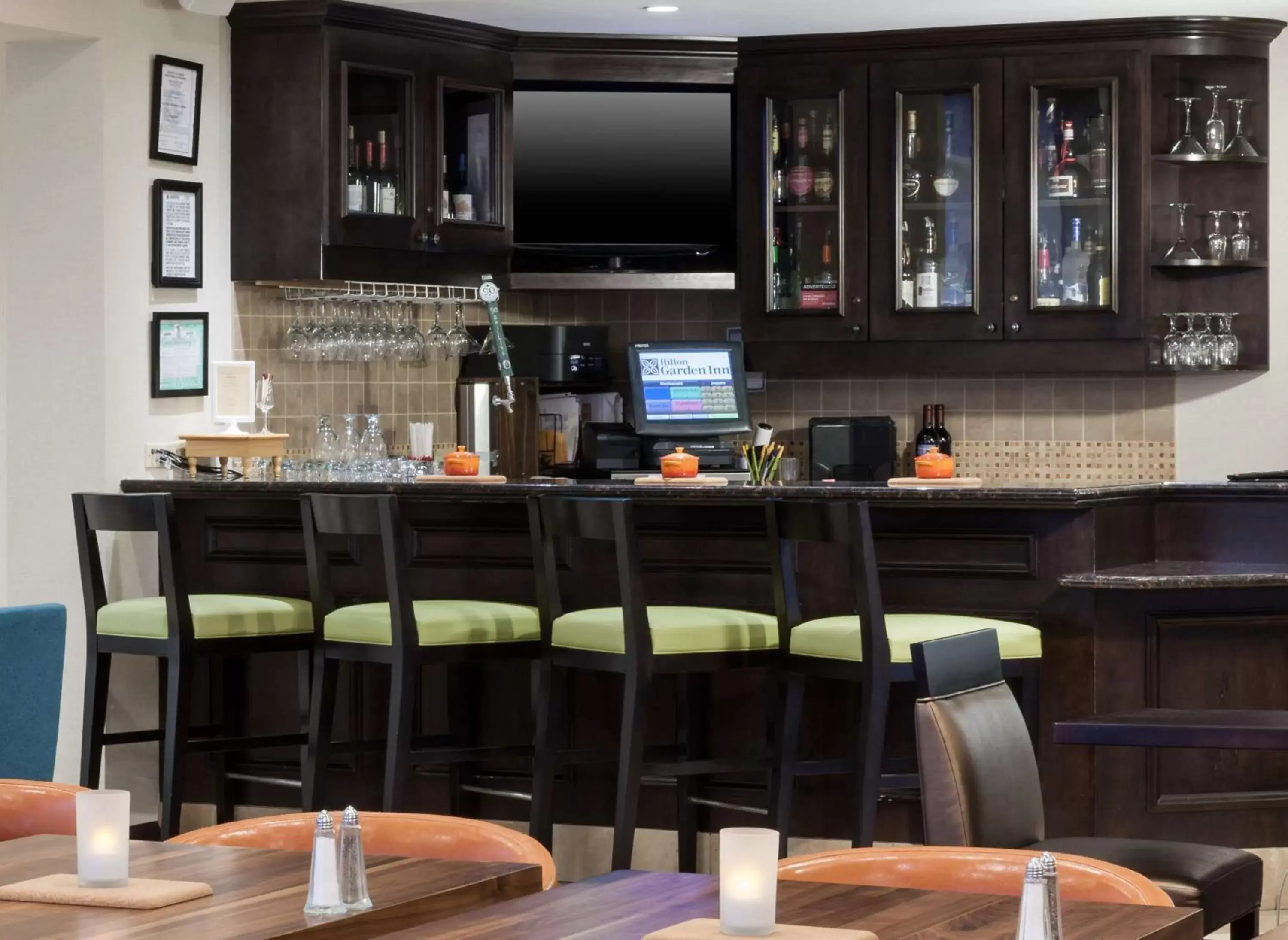 Restaurant/places to eat, Lounge/Bar in Hilton Garden Inn Denver Highlands Ranch