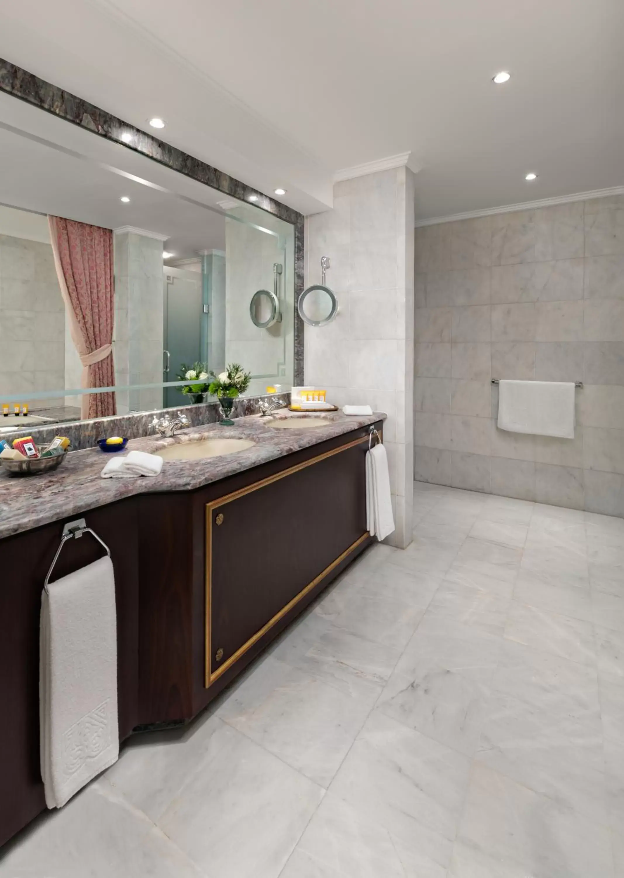 Palace Bosphorus Suite in Çırağan Palace Kempinski Istanbul Palace Bosphorus Suite in Çırağan Palace Kempinski Istanbul