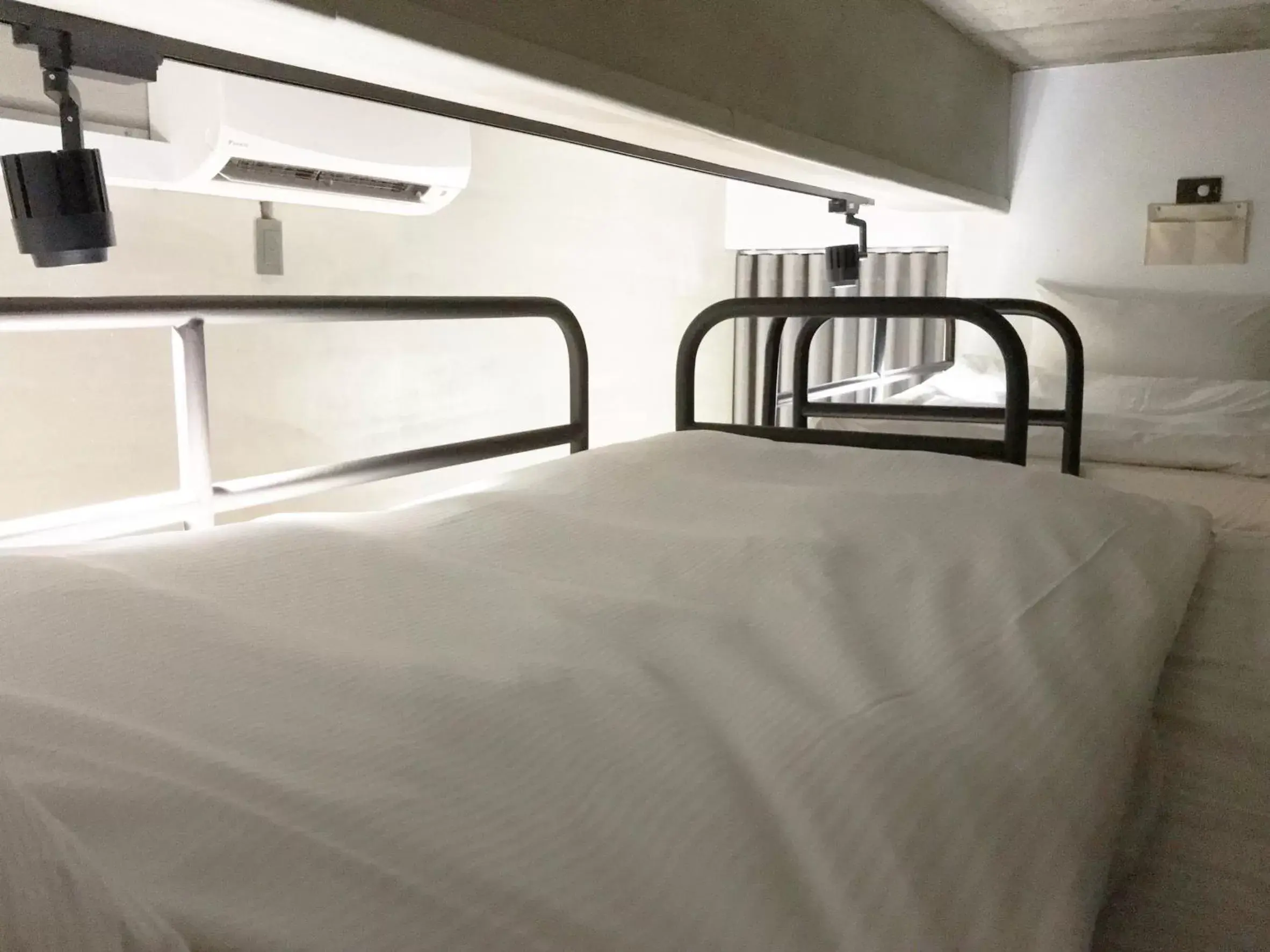 bunk bed, Bed in MINI HOTELS (Feng Jia Branch)