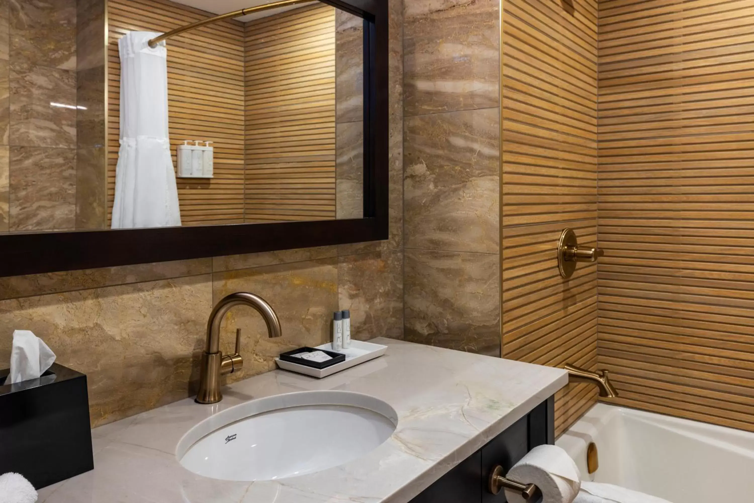 Shower, Bathroom in Halifax Tower Hotel & Conference Centre, Ascend Hotel Collection