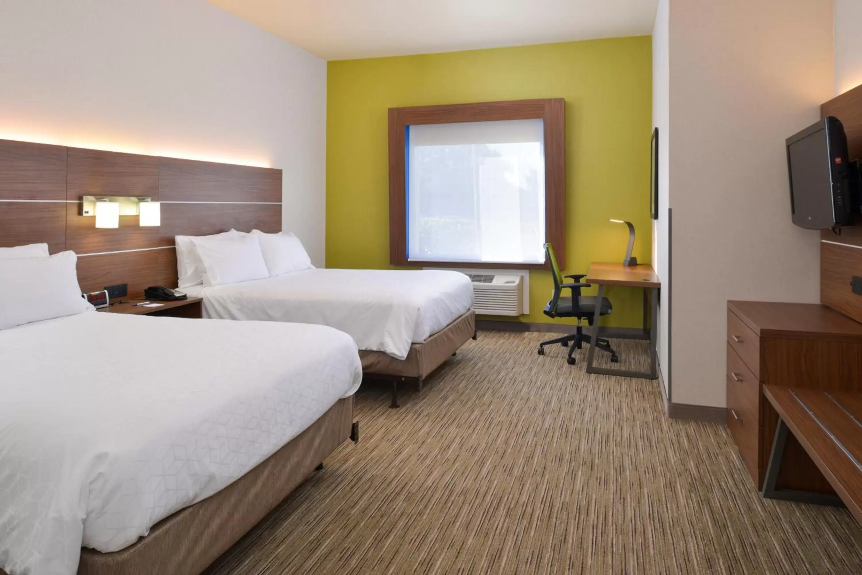 Photo of the whole room, Bed in Holiday Inn Express Hotel & Suites Abilene Mall South, an IHG Hotel