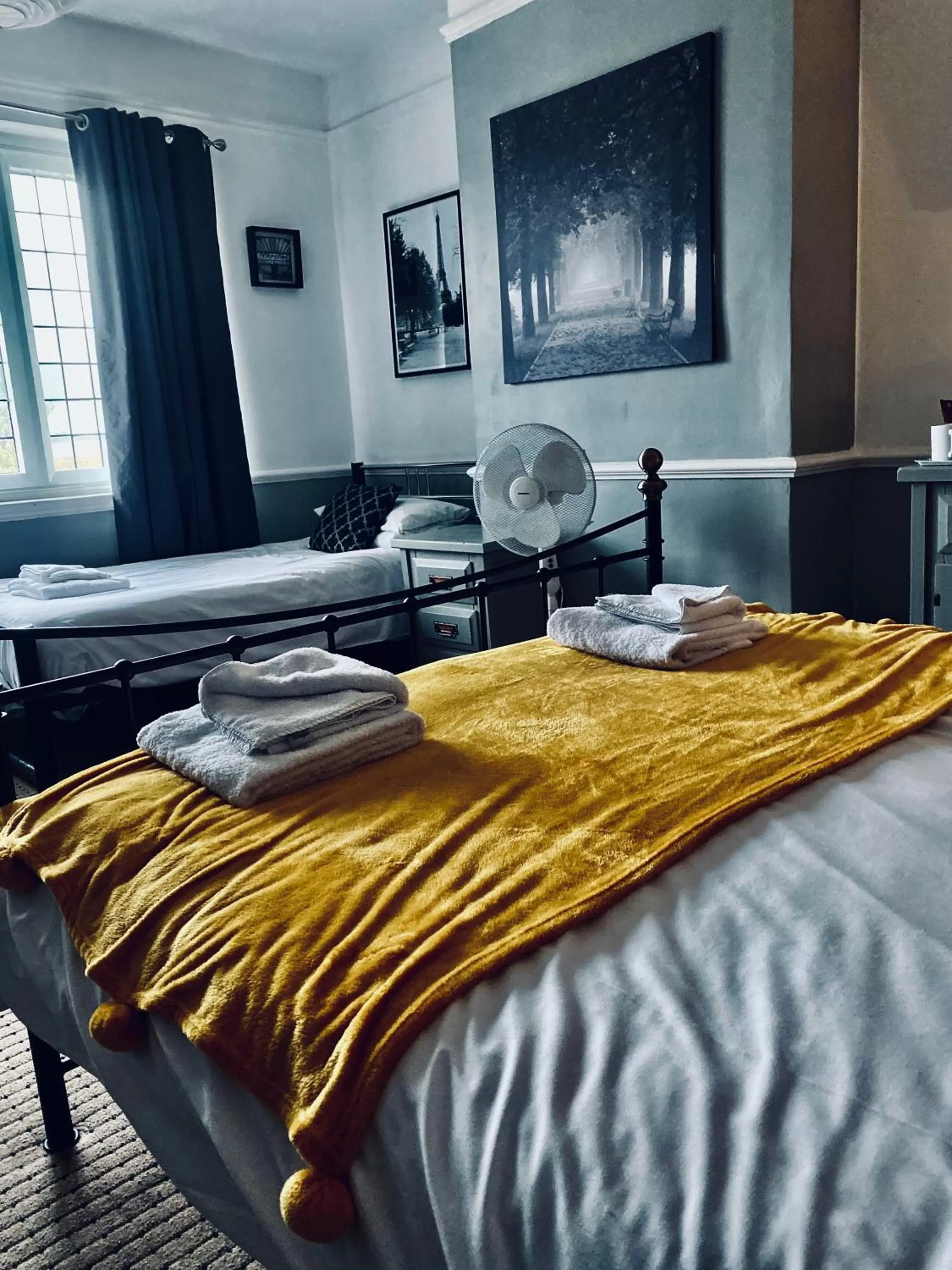 Bed in The Red Lion Inn