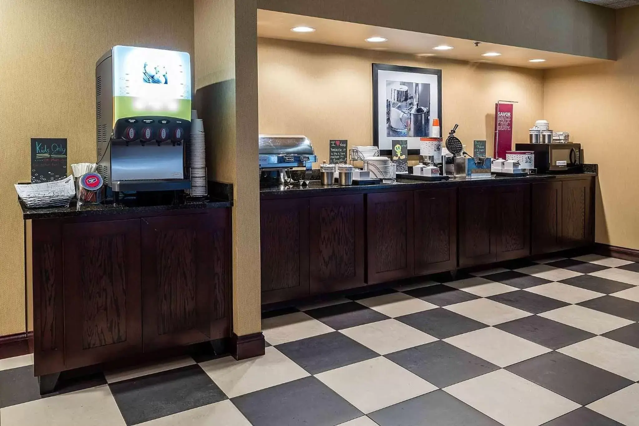 Dining area, Restaurant/Places to Eat in Hampton Inn Somerset