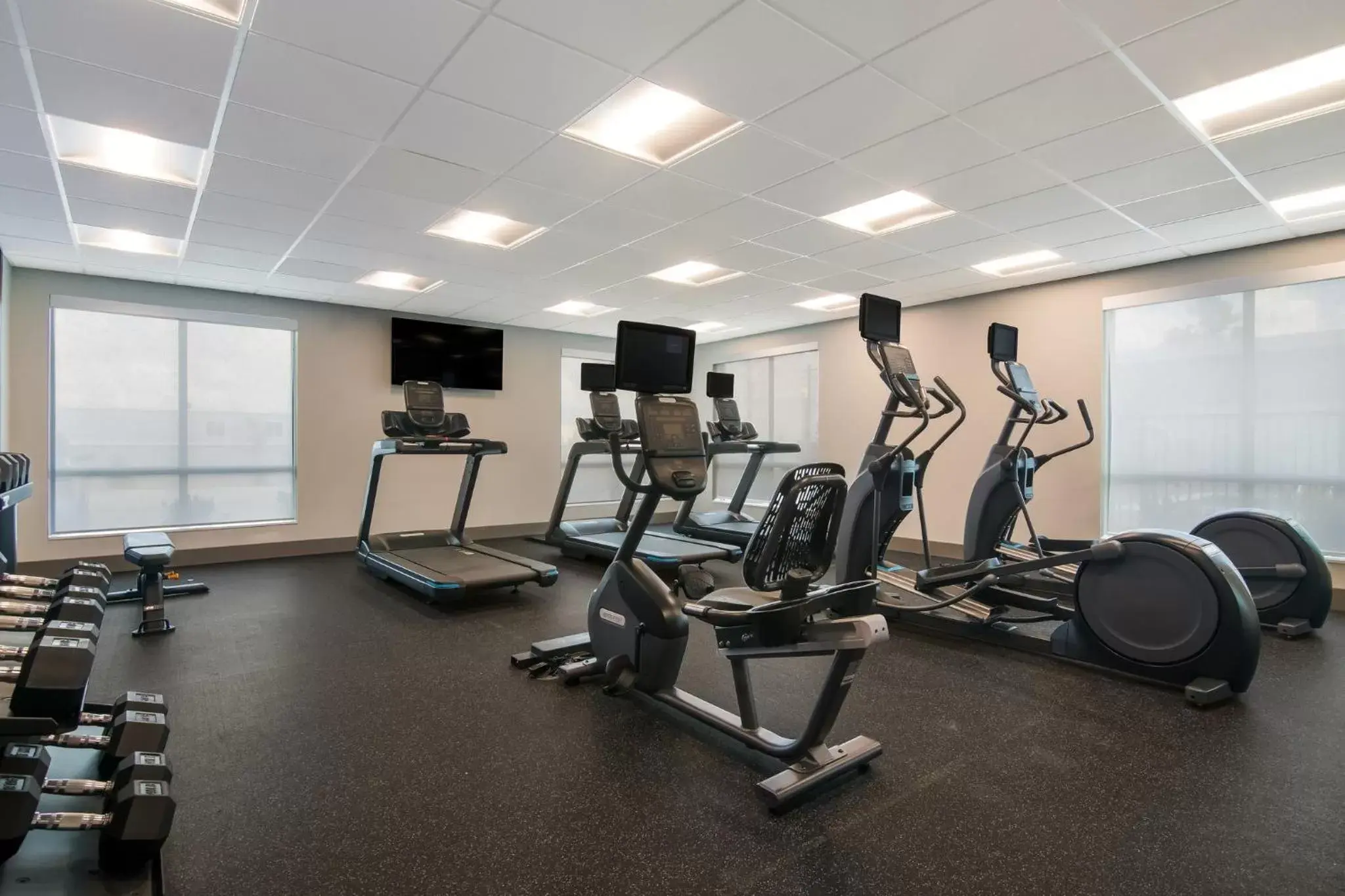 Fitness centre/facilities, Fitness Center/Facilities in Holiday Inn Express & Suites - Springdale - Fayetteville Area