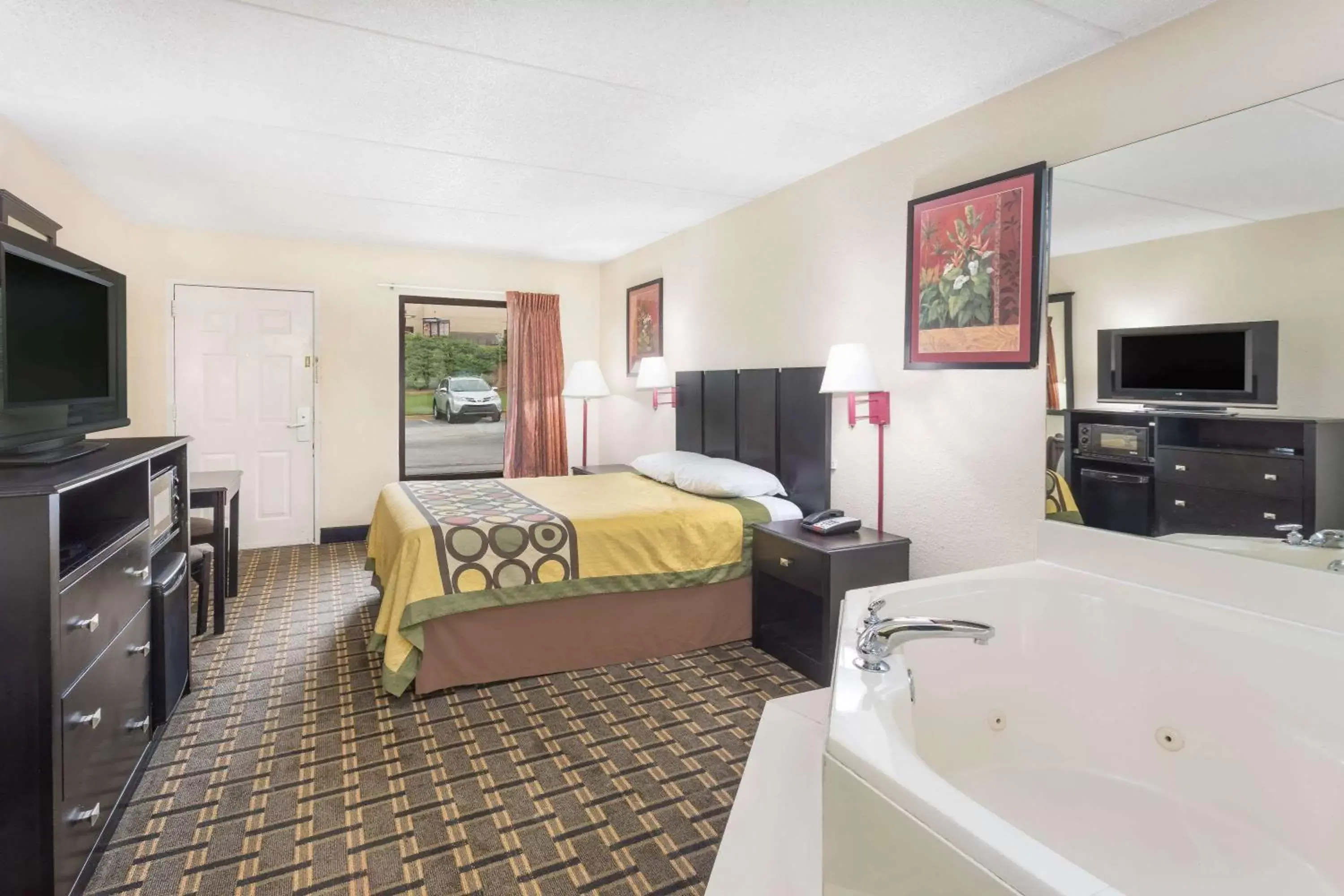 Photo of the whole room in Super 8 by Wyndham Decatur/Lithonia/Atl Area