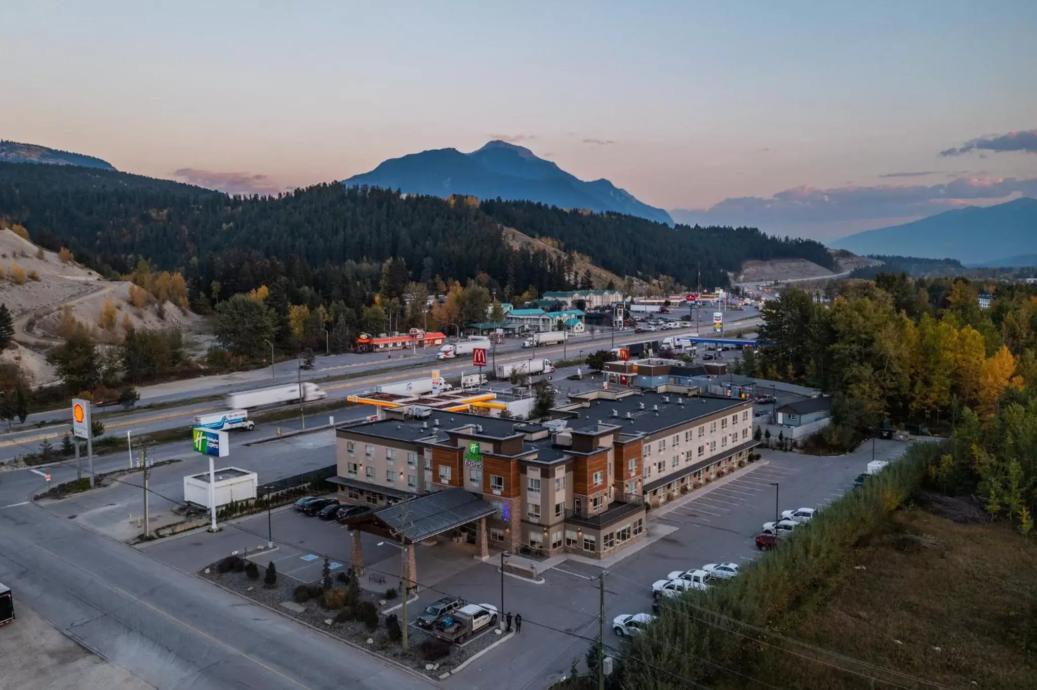 Other in Holiday Inn Express Golden-Kicking Horse, an IHG Hotel