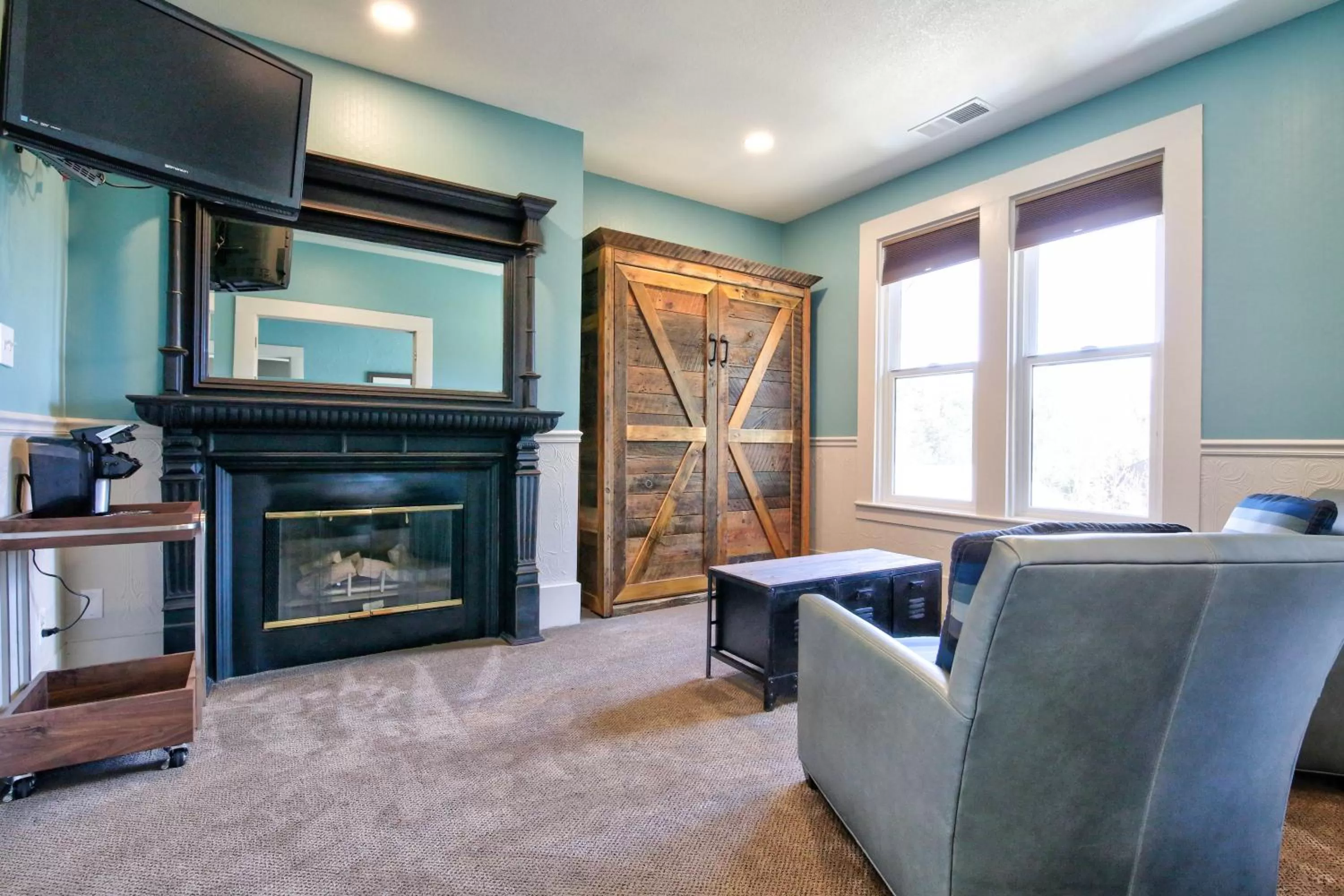 Living room in The Groveland Hotel