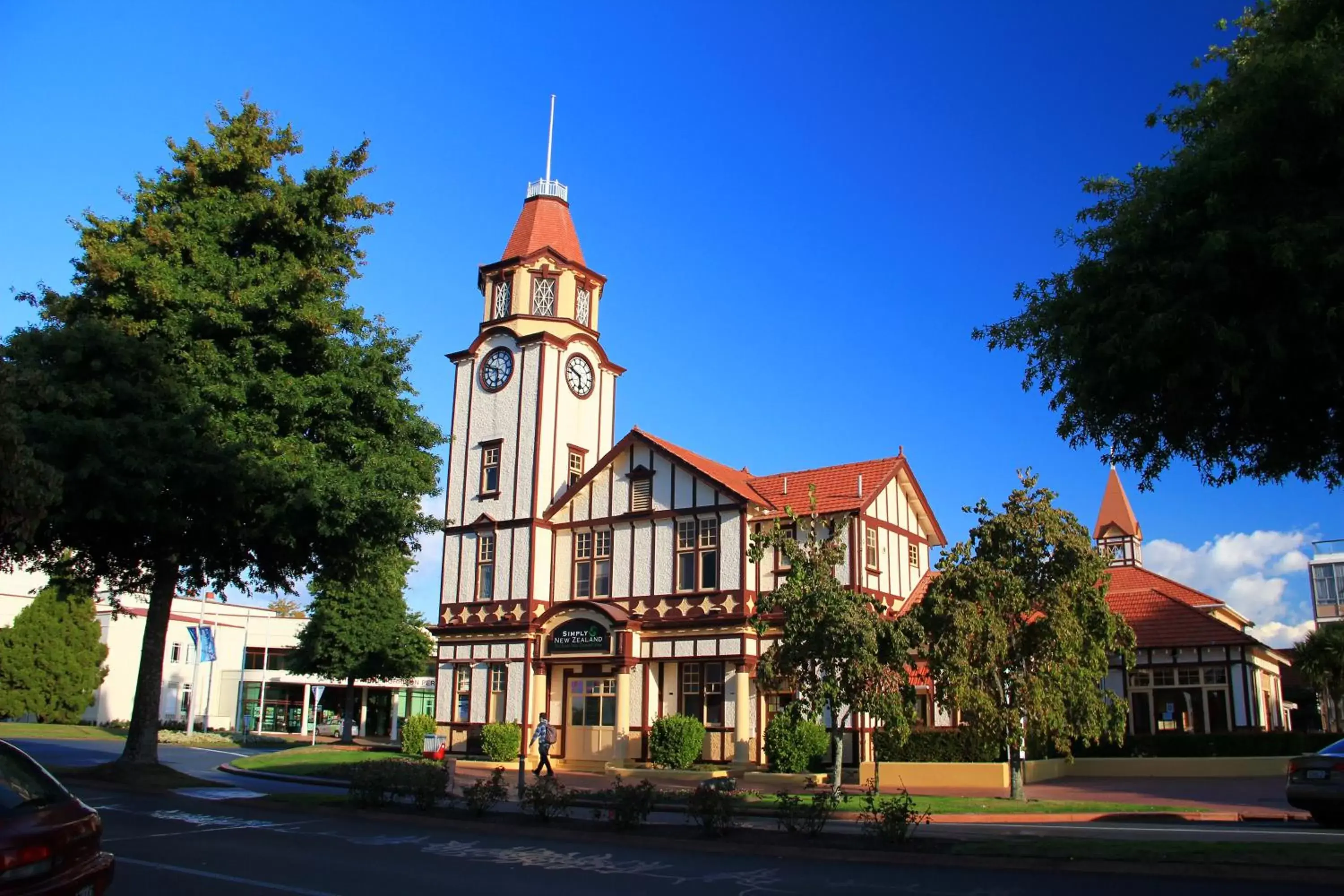 Neighbourhood, Property Building in Golden Glow Motel