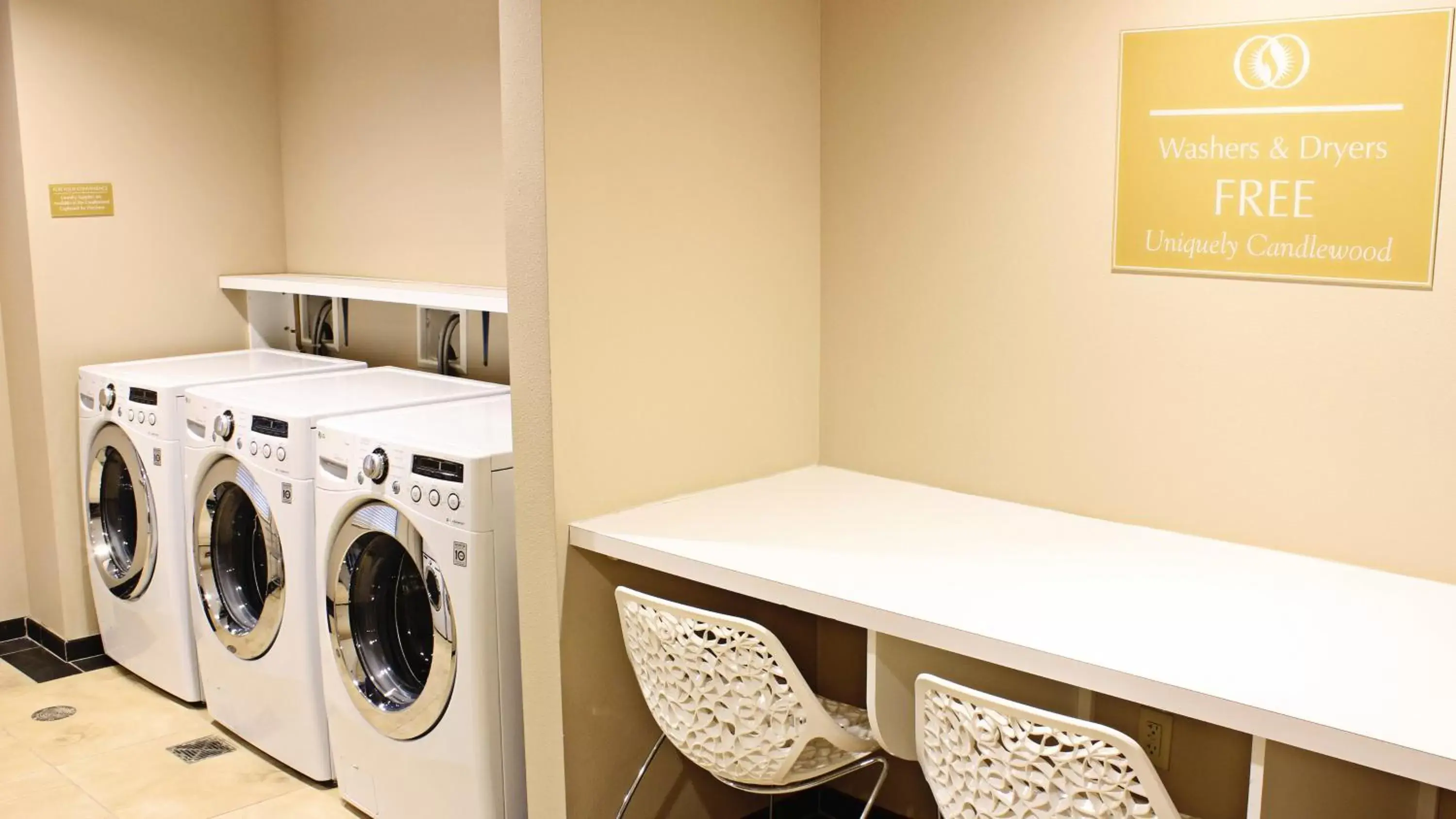 Other, Kitchen/Kitchenette in Candlewood Suites Sioux City - Southern Hills, an IHG Hotel