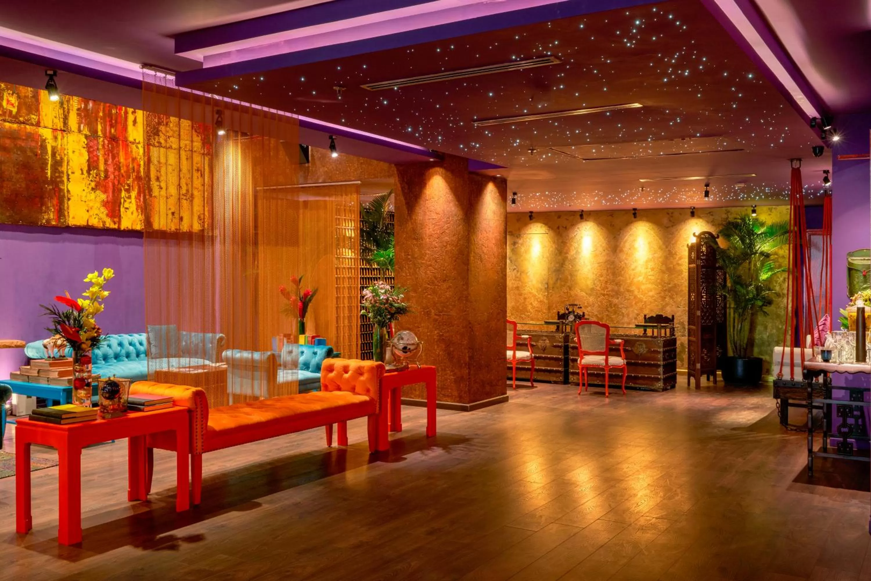 Lobby or reception, Restaurant/Places to Eat in Prostyle Hotel Ho Chi Minh プロスタイルホテルホーチミン