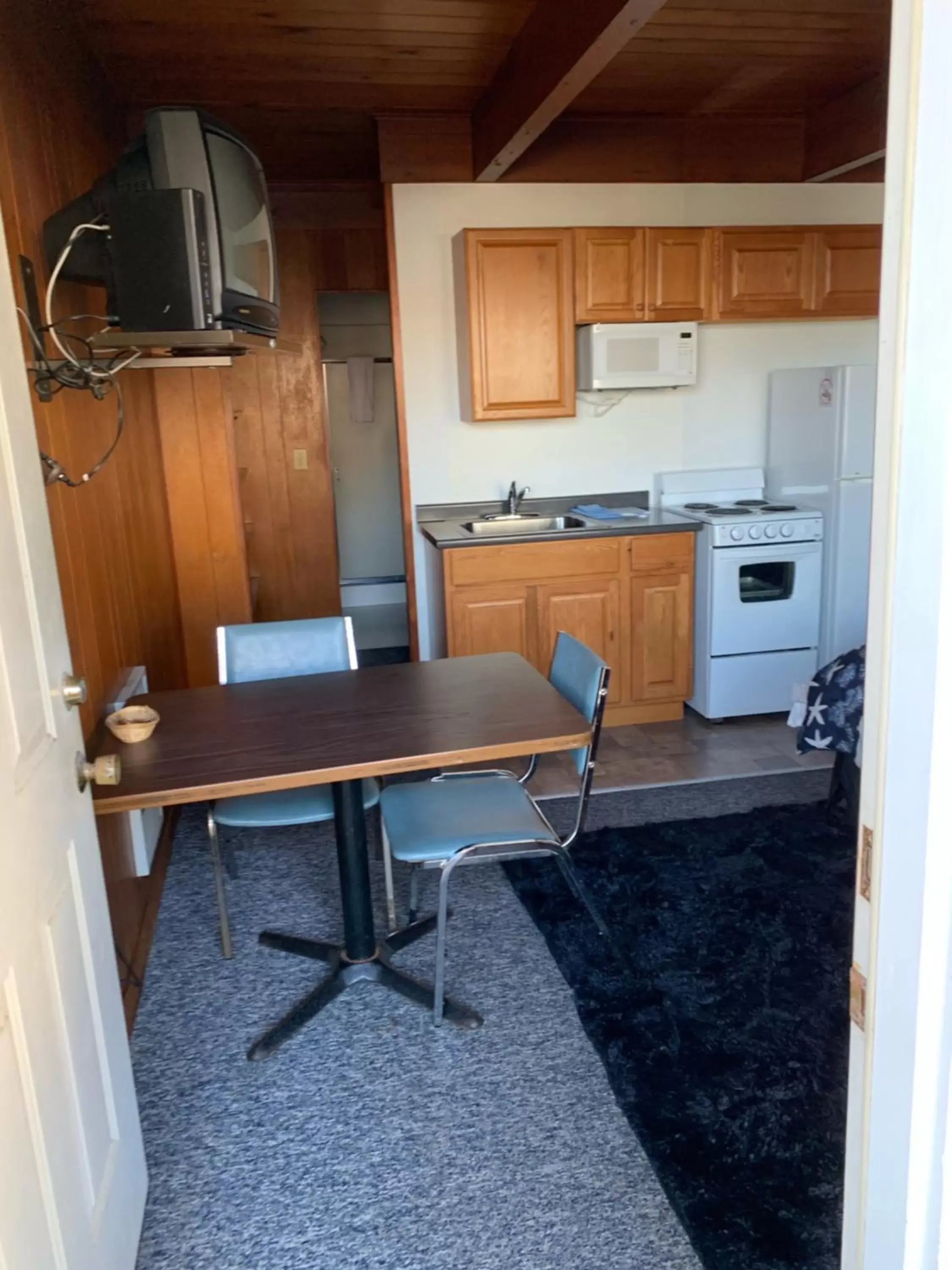 Deluxe Double Room in Curley's Resort & Dive Center Deluxe Double Room in Curley's Resort & Dive Center