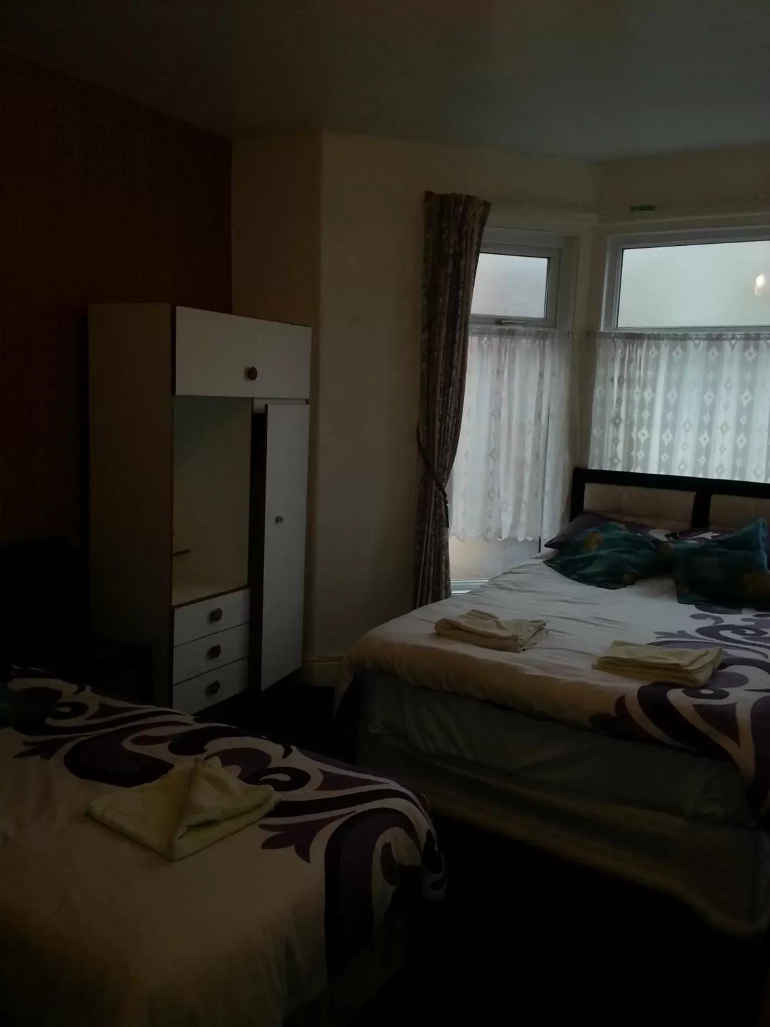 Day, Bed in Jesmond International Hotel