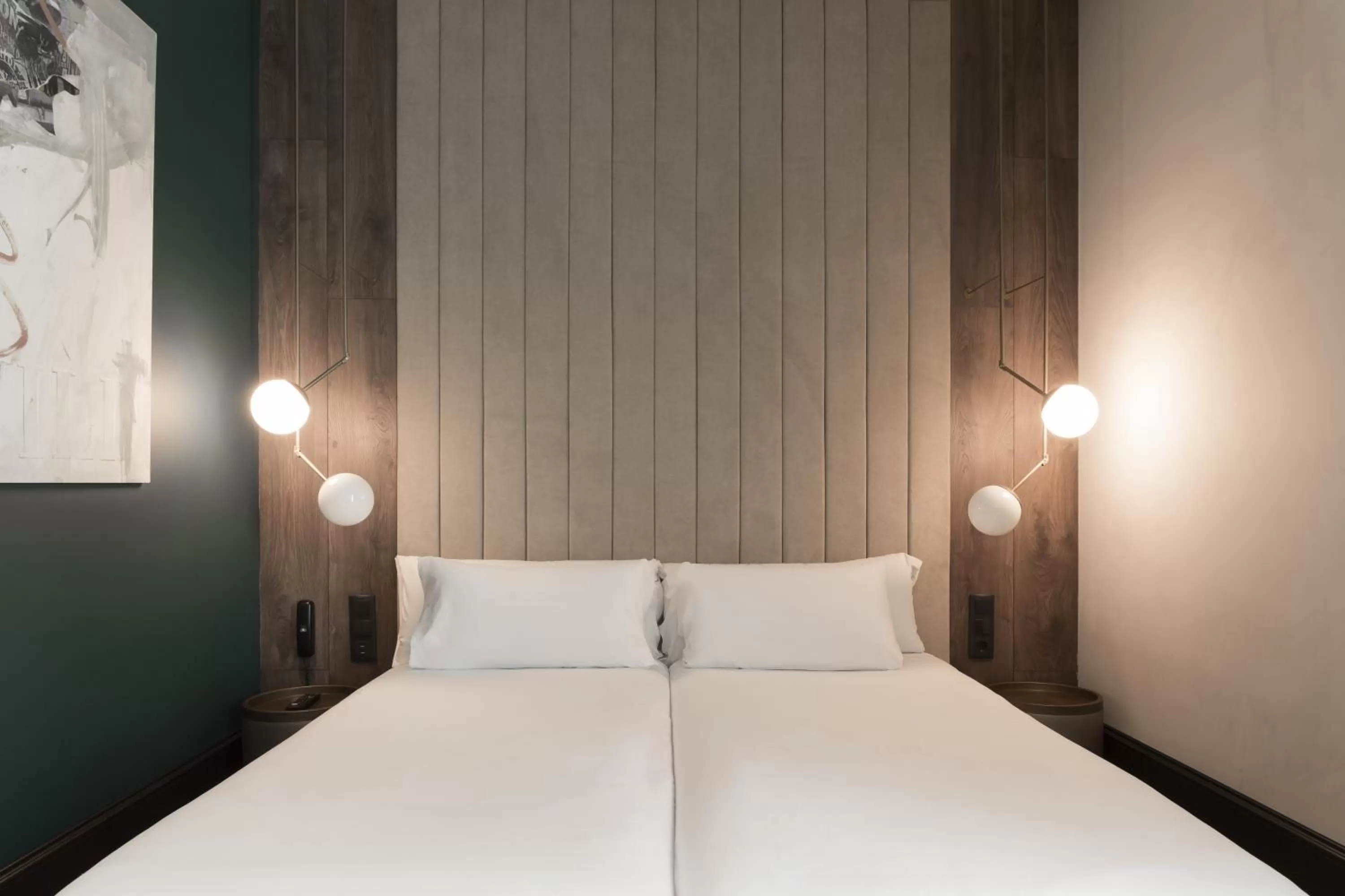 Bedroom, Bed in ICON Wipton