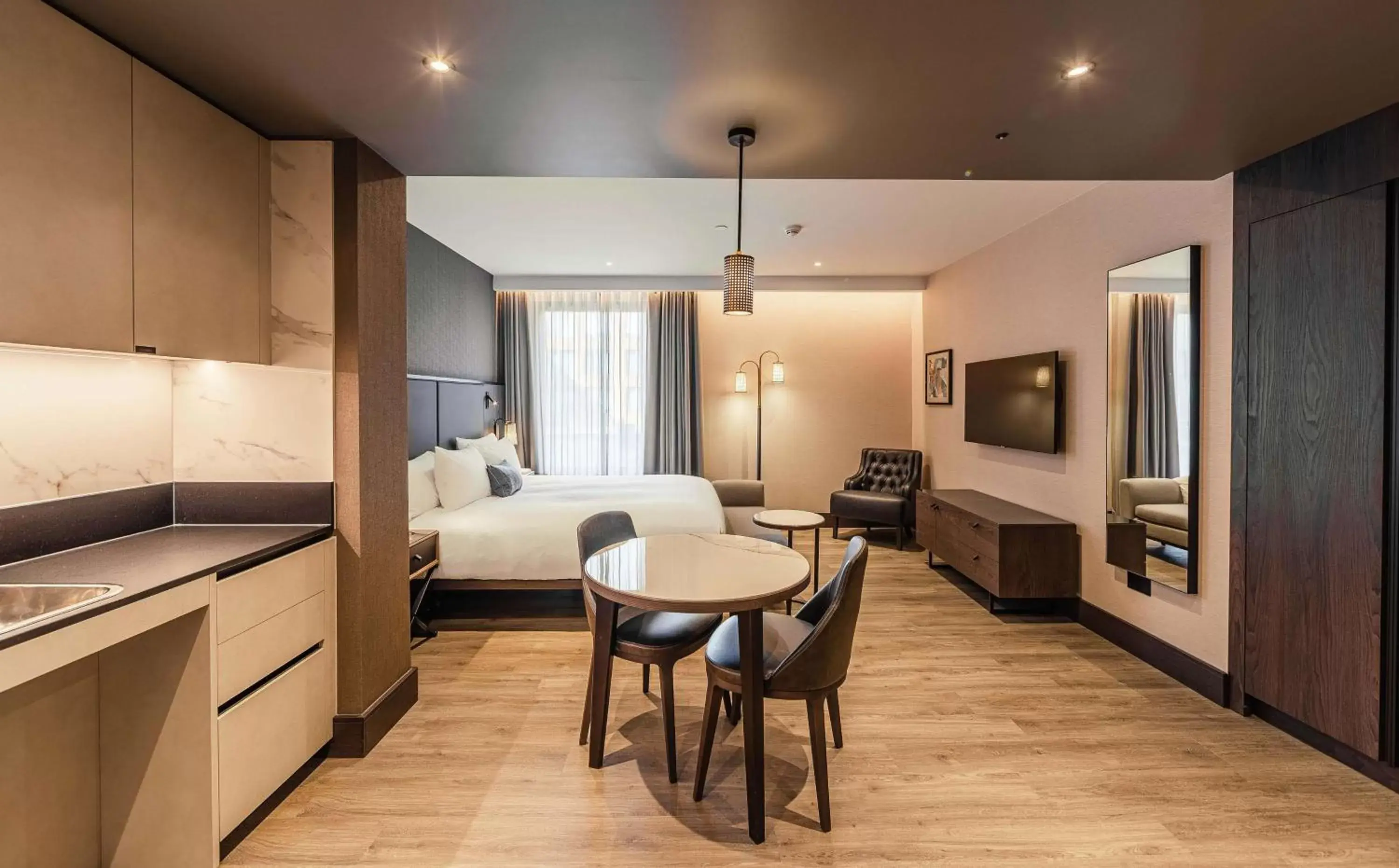 Bedroom, Seating Area in The Fellows House Cambridge, Curio Collection By Hilton