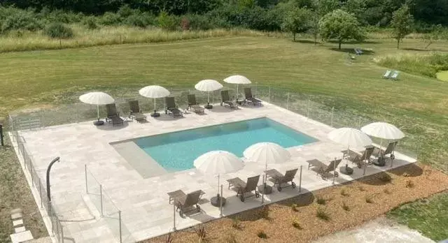 Swimming pool, Pool View in Le Prieuré de Boulogne