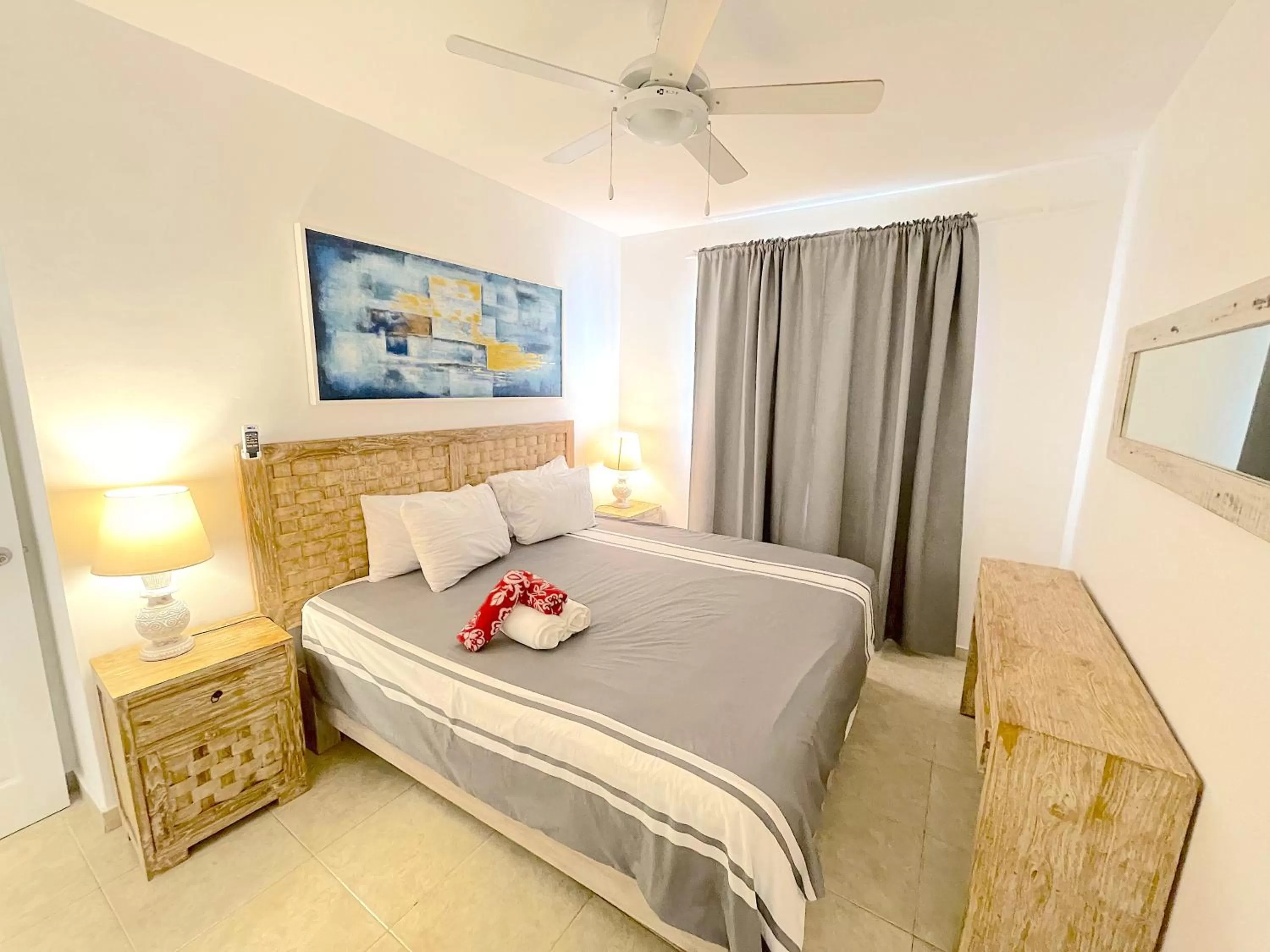 Bed in BEACH Condo-HOTEL with VILLAS & PRIVATE Apartments WIFI BBQ Beach CLUB & SPA