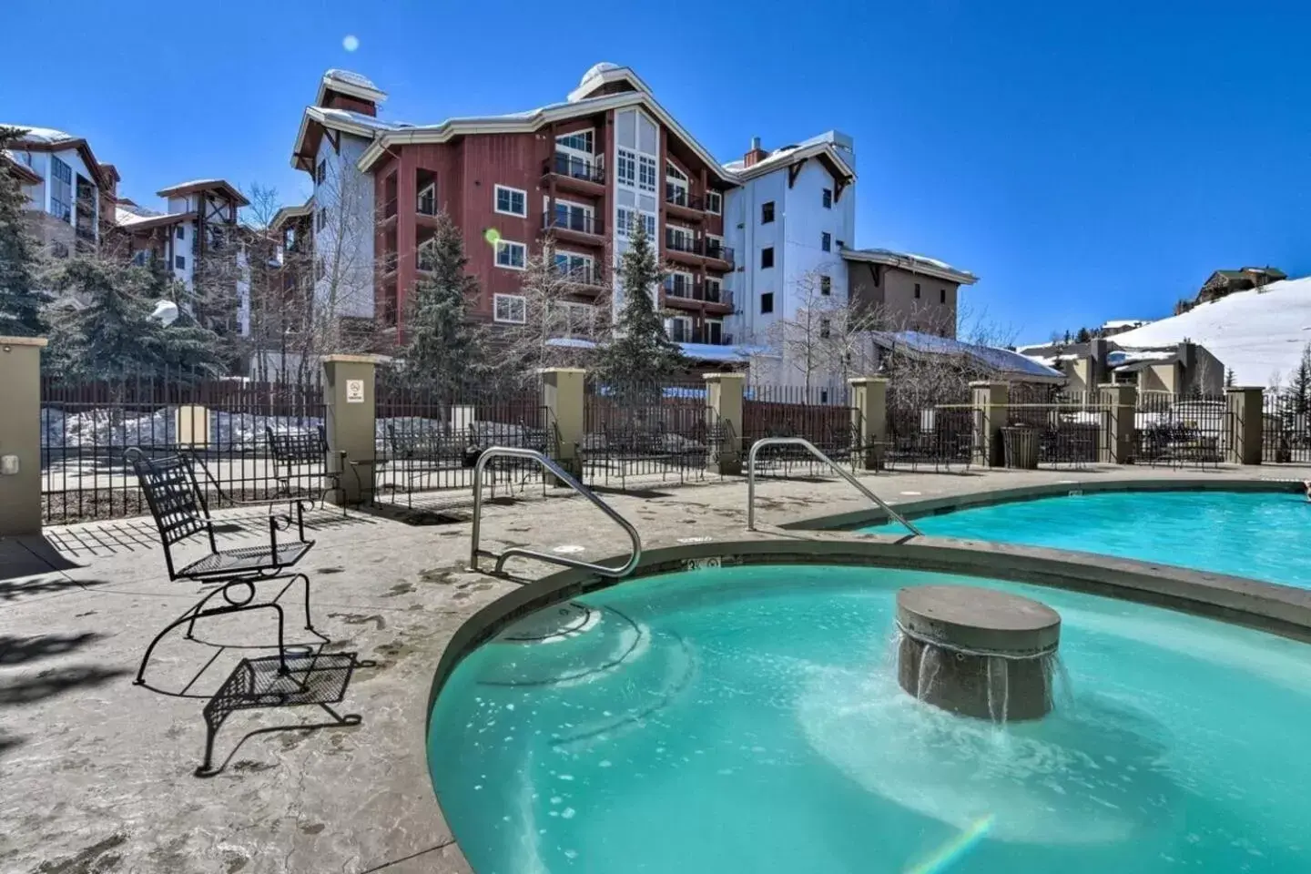 Swimming pool, Property Building in Grand Lodge Crested Butte