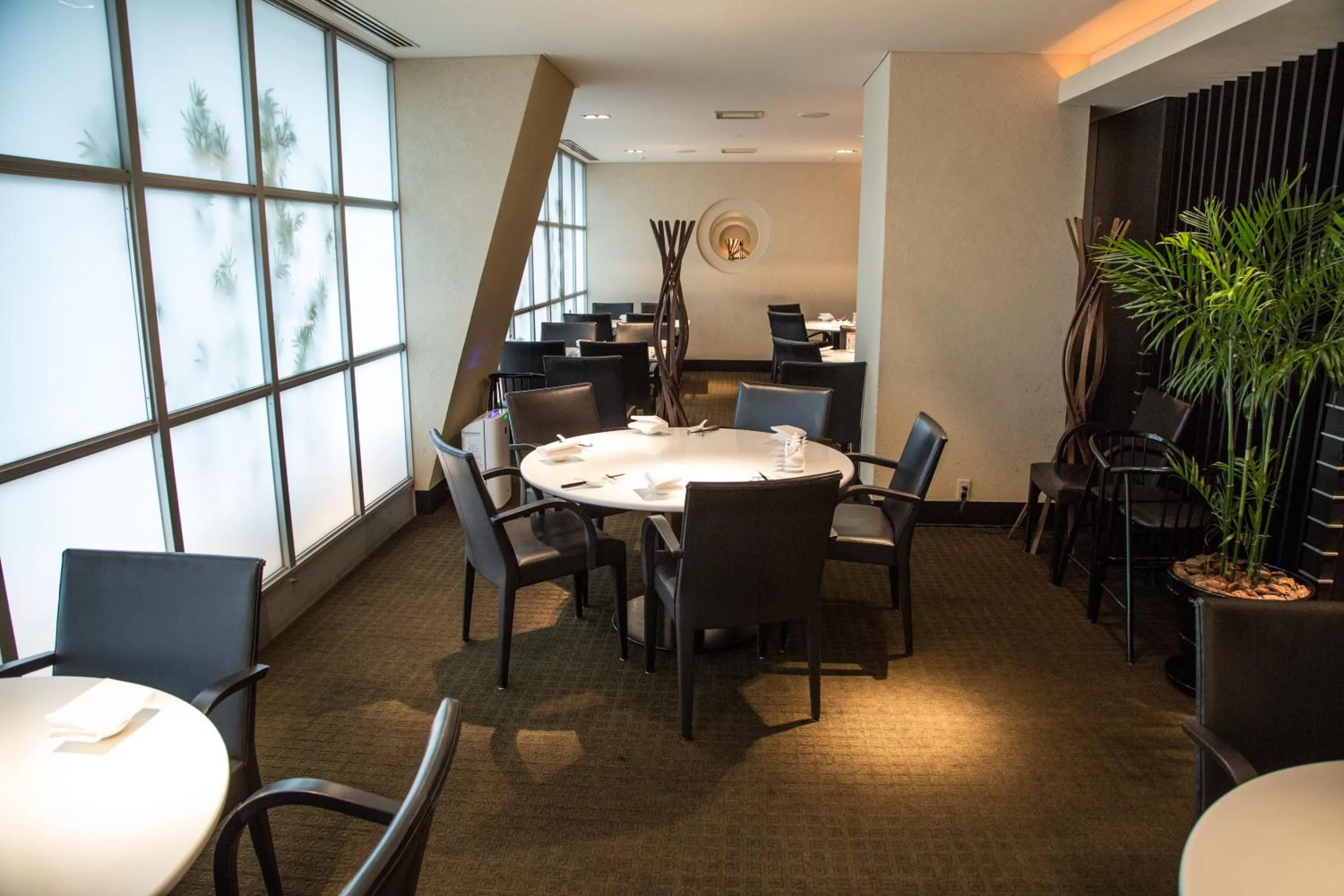 Restaurant/places to eat in Hotel Nikko Osaka