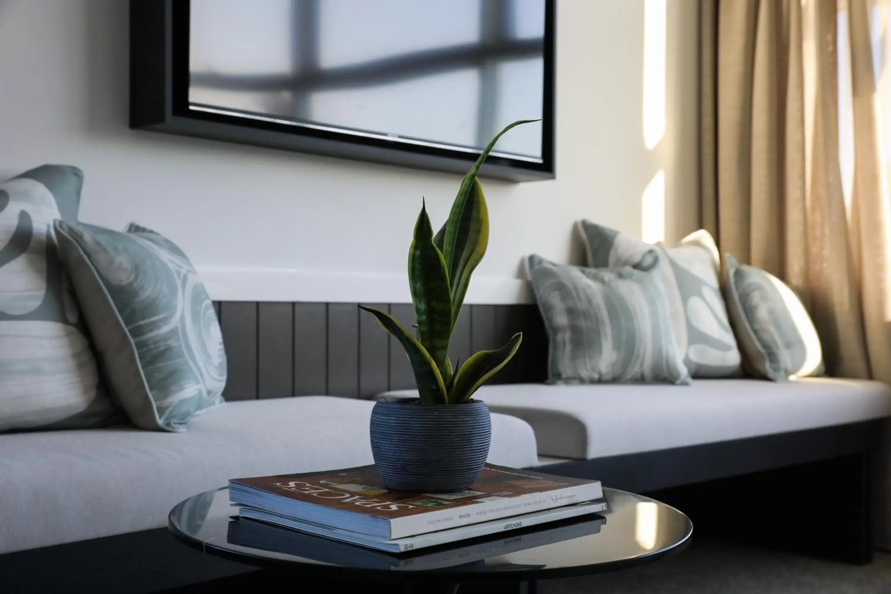 Seating Area in Beach Road Hotel