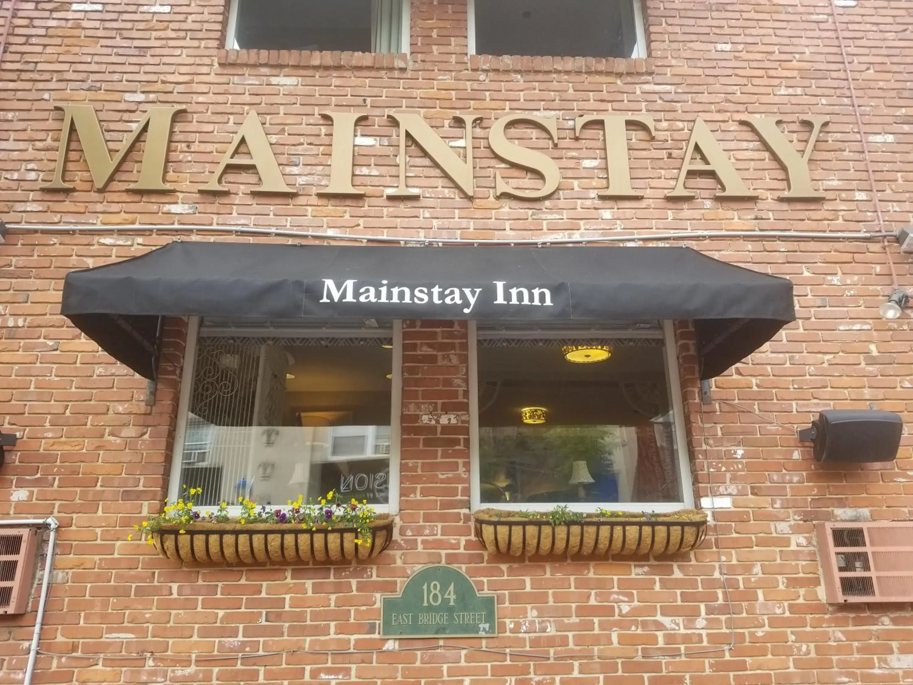 Property logo or sign in Mainstay Inn