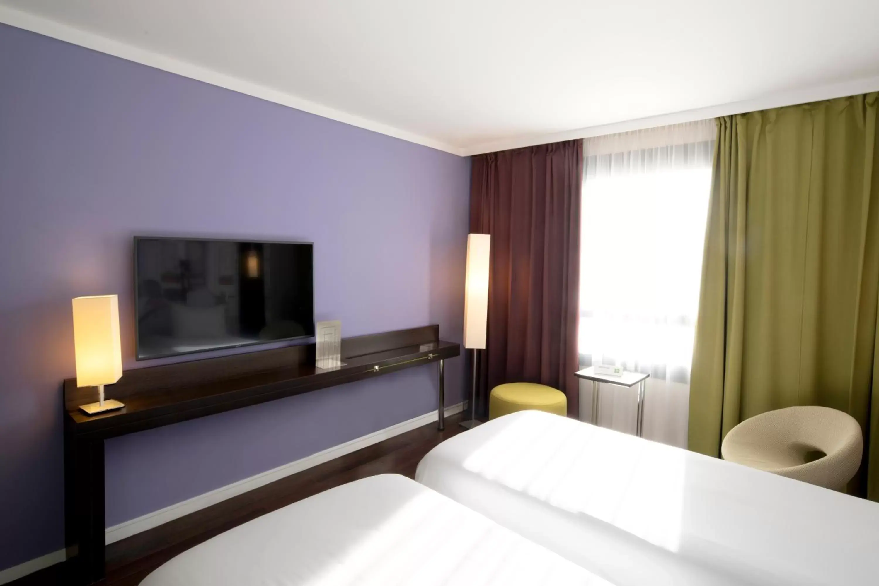 TV and multimedia, Bed in ibis Styles Evry Courcouronnes
