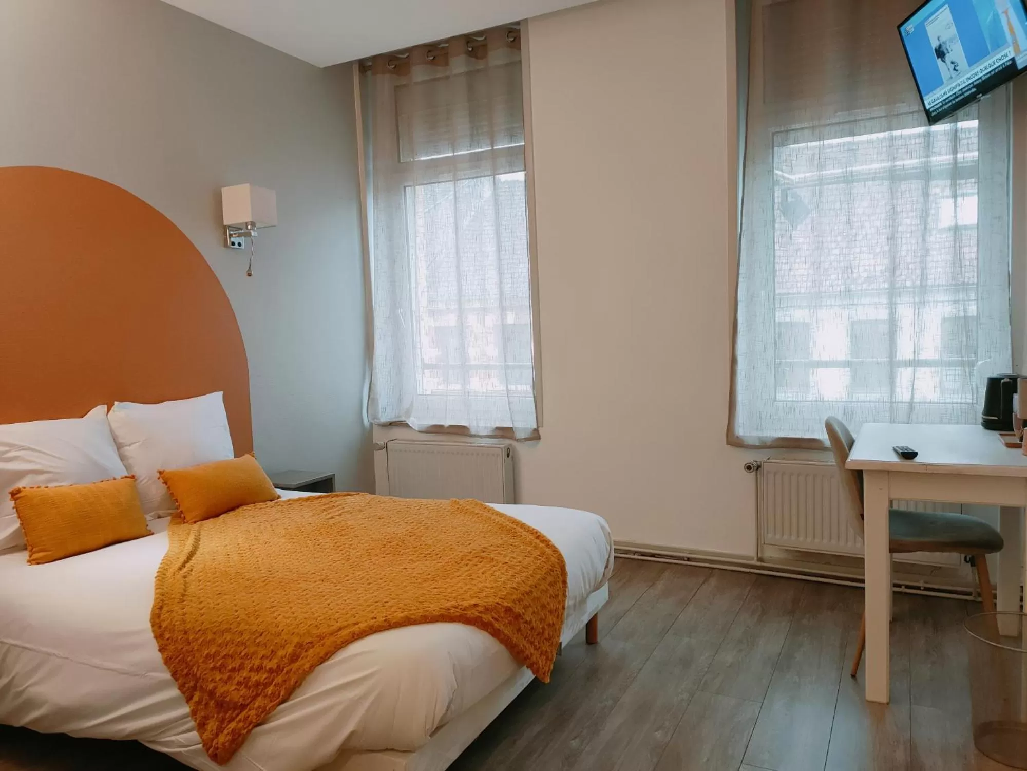 Bed in Le Royal Hôtel