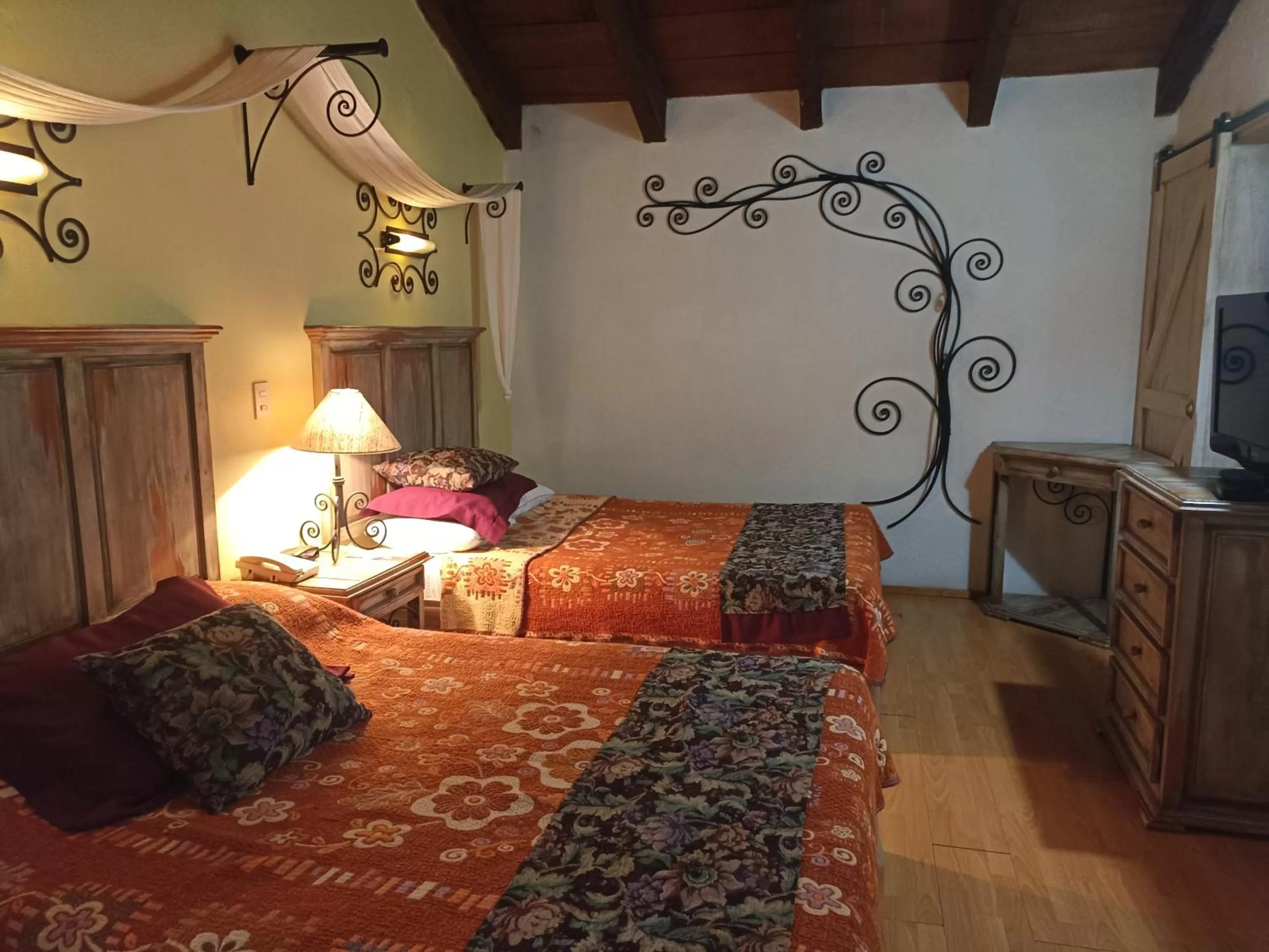 Bed in Hotel Casavieja