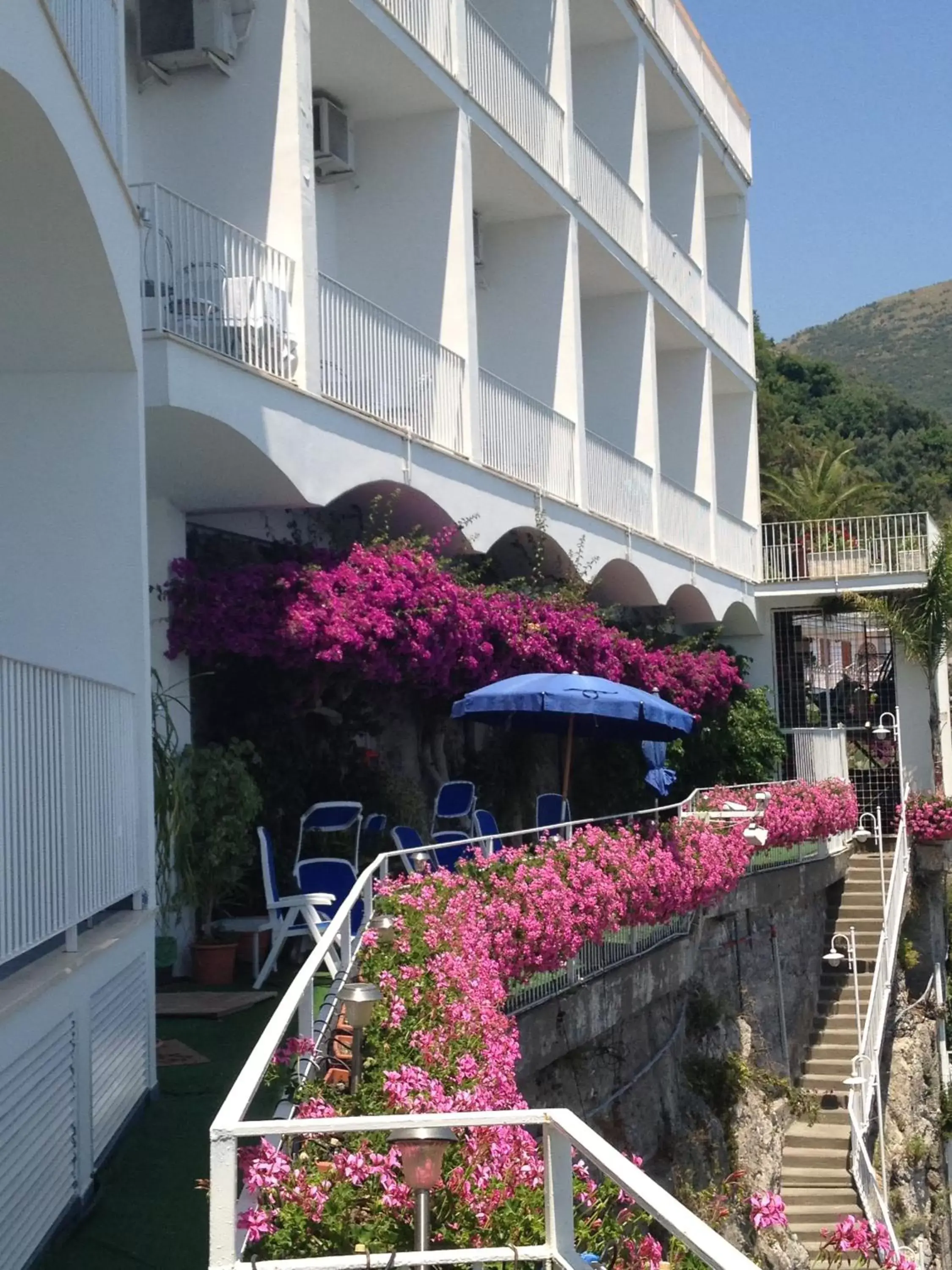 Facade/entrance in Hotel Voce del Mare