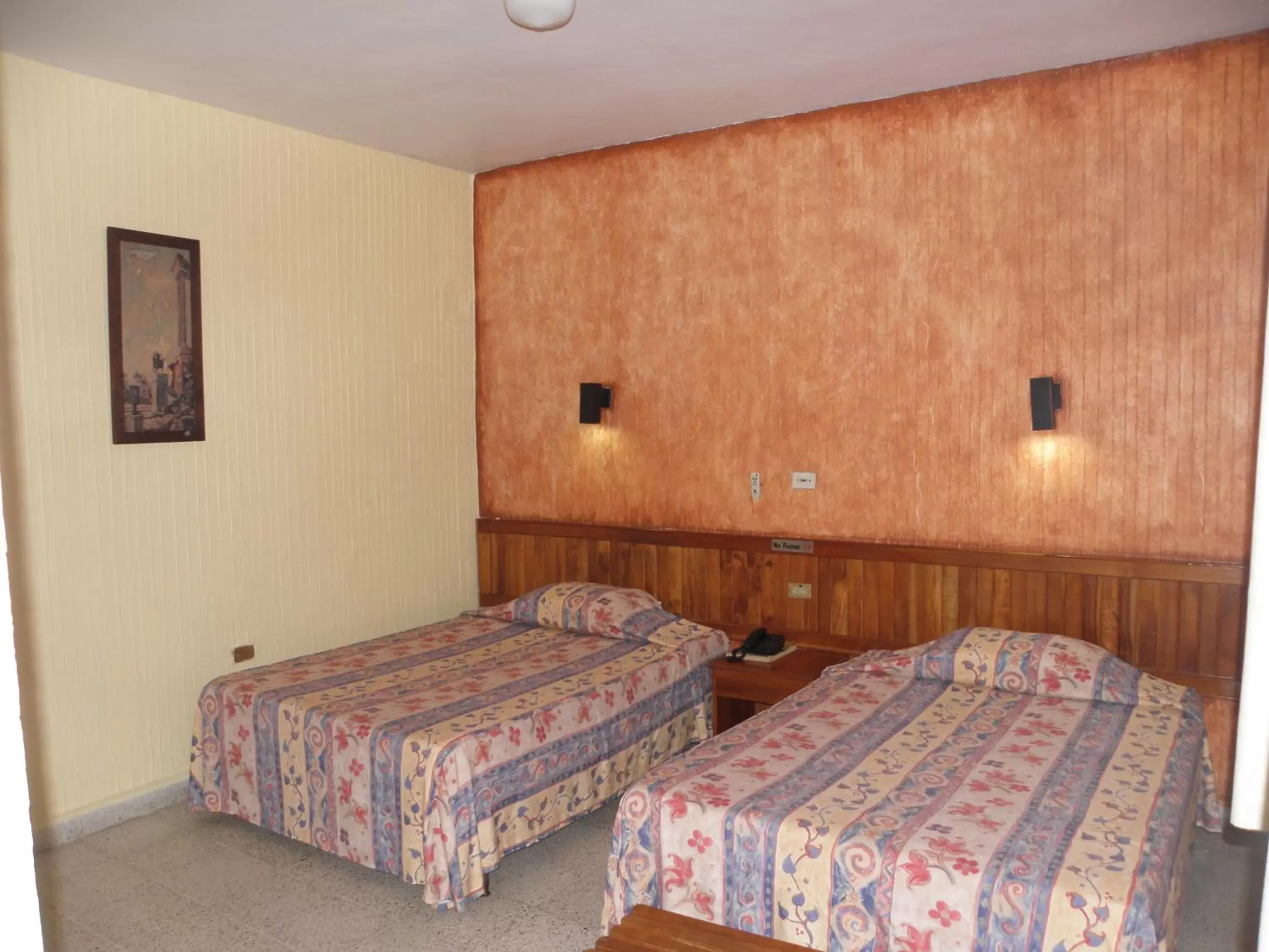 Bed in Hotel Fenix