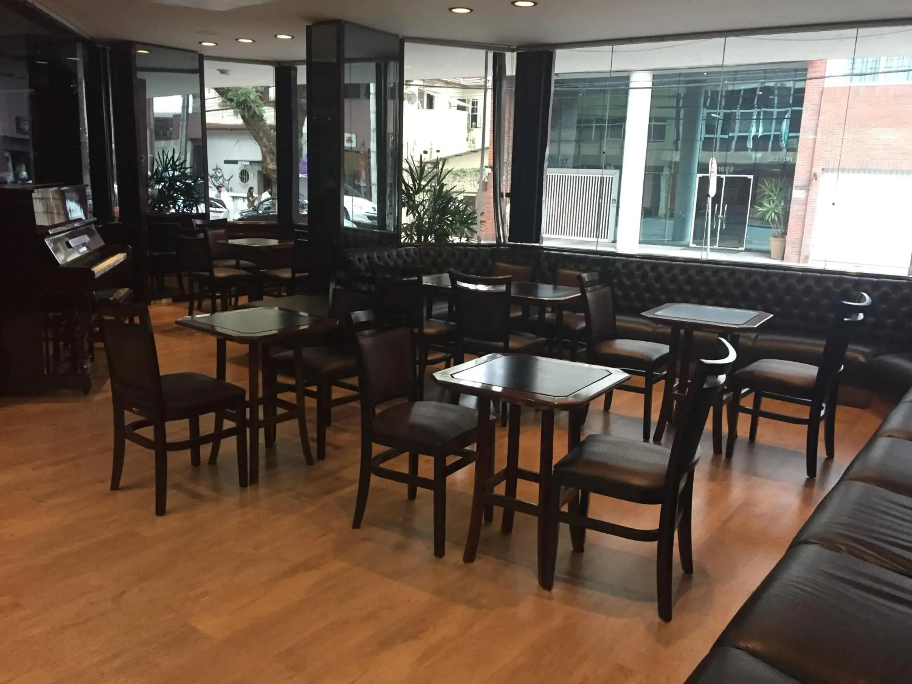 Lounge or bar, Restaurant/Places to Eat in Duomo Park Hotel
