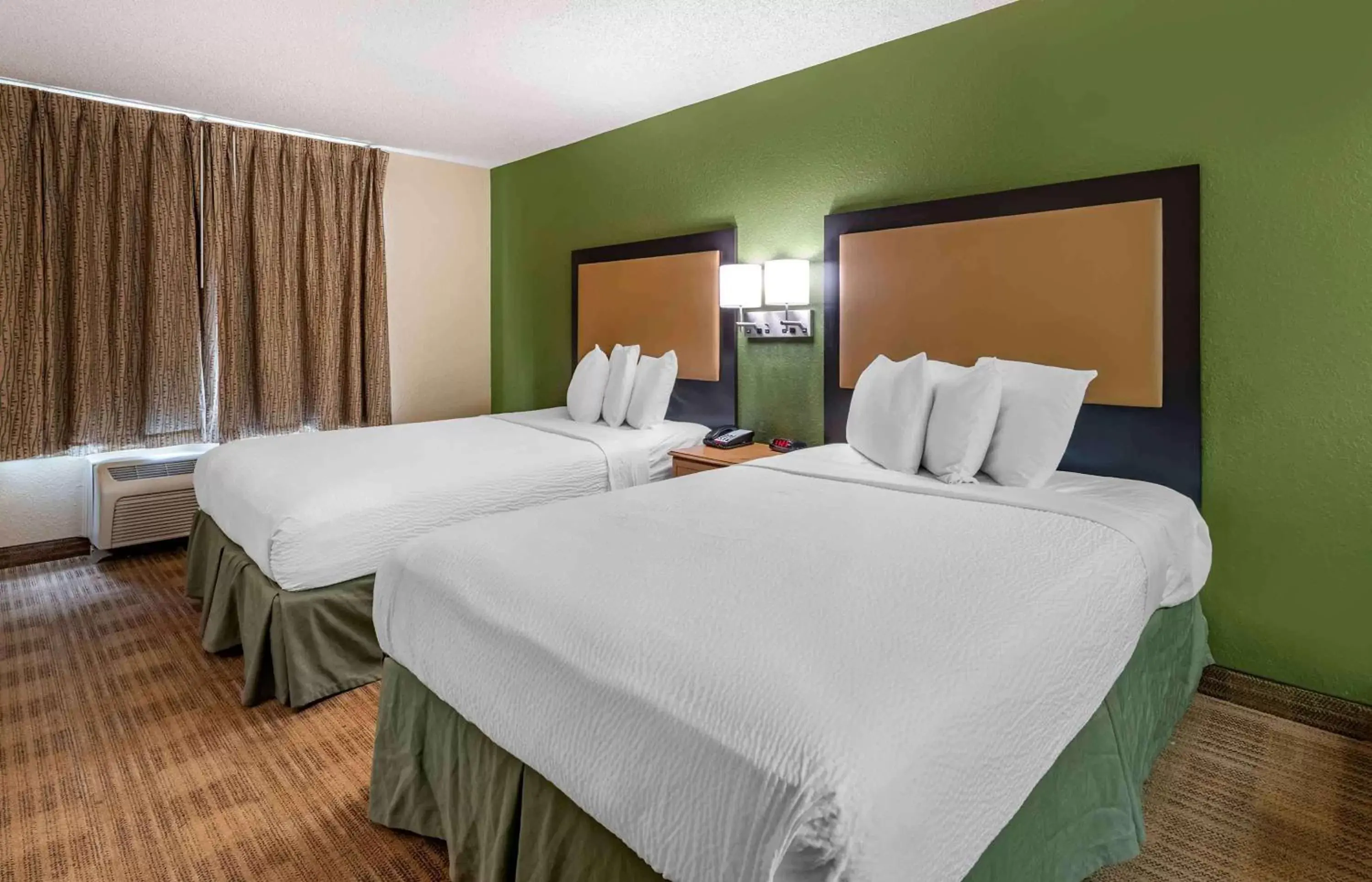 Bedroom, Bed in Extended Stay America Suites - Jacksonville - Southside - St Johns Towne Ctr