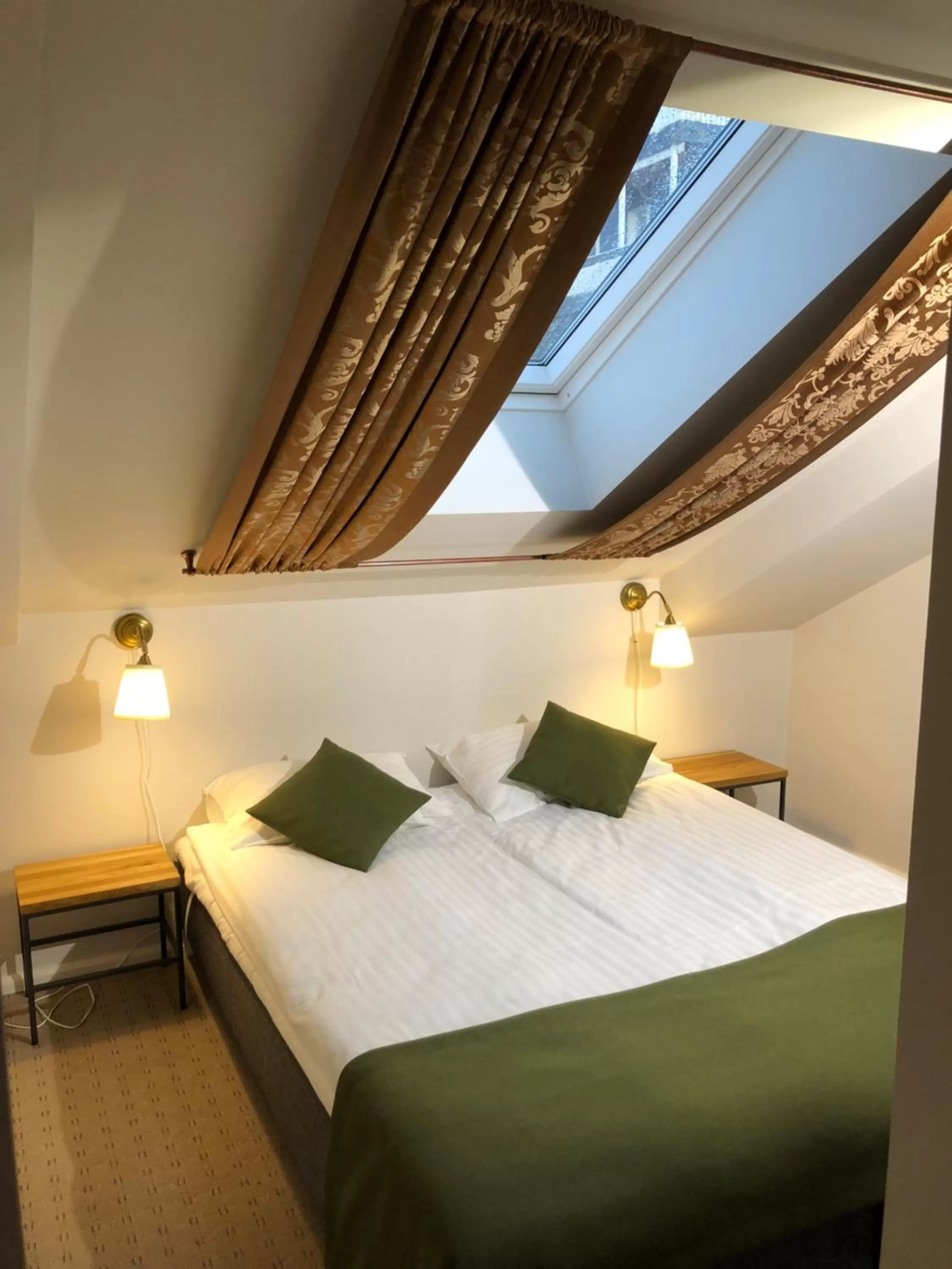 Bed in Arctic Hotel Nordkapp