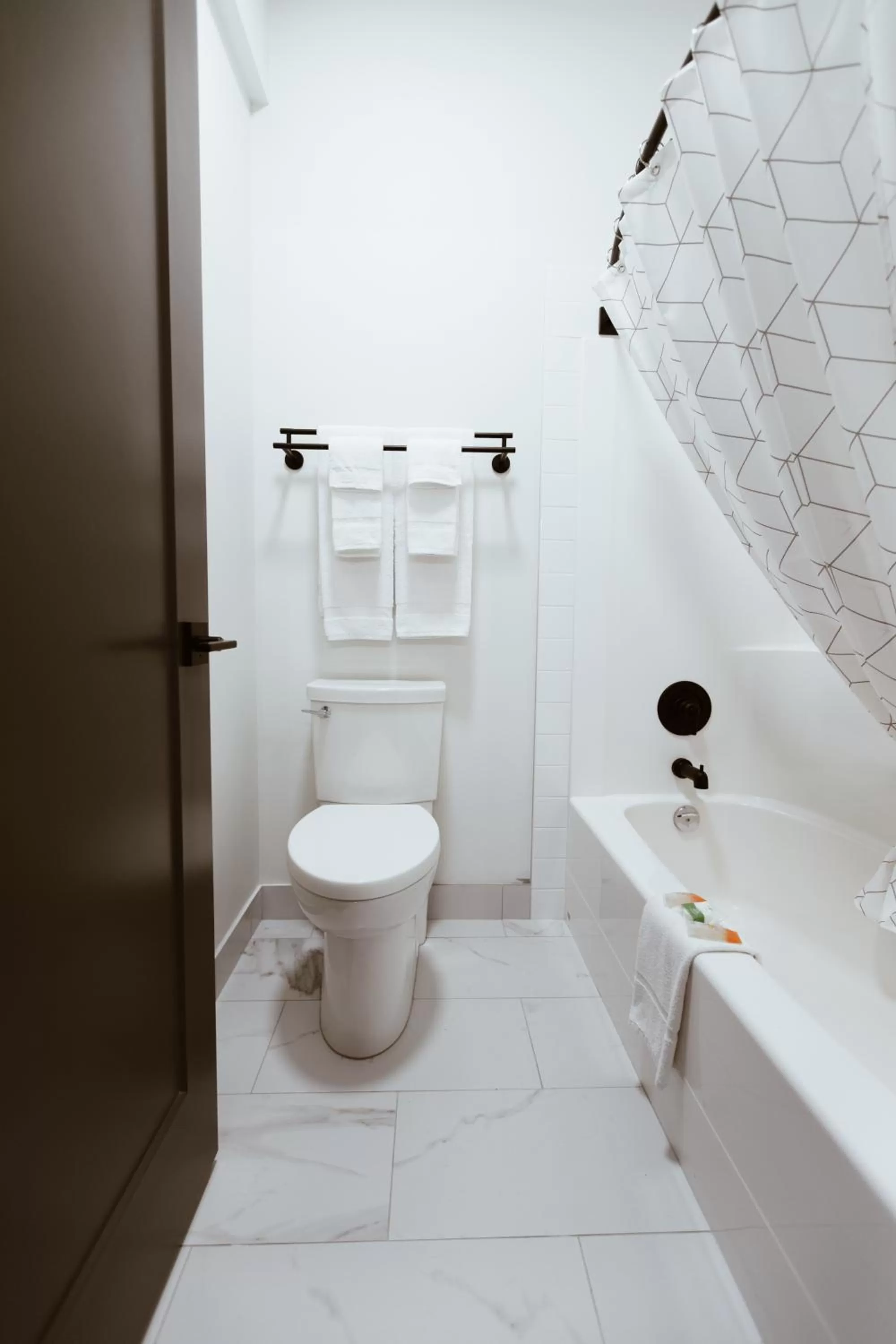 The Flying Steamshovel Inn