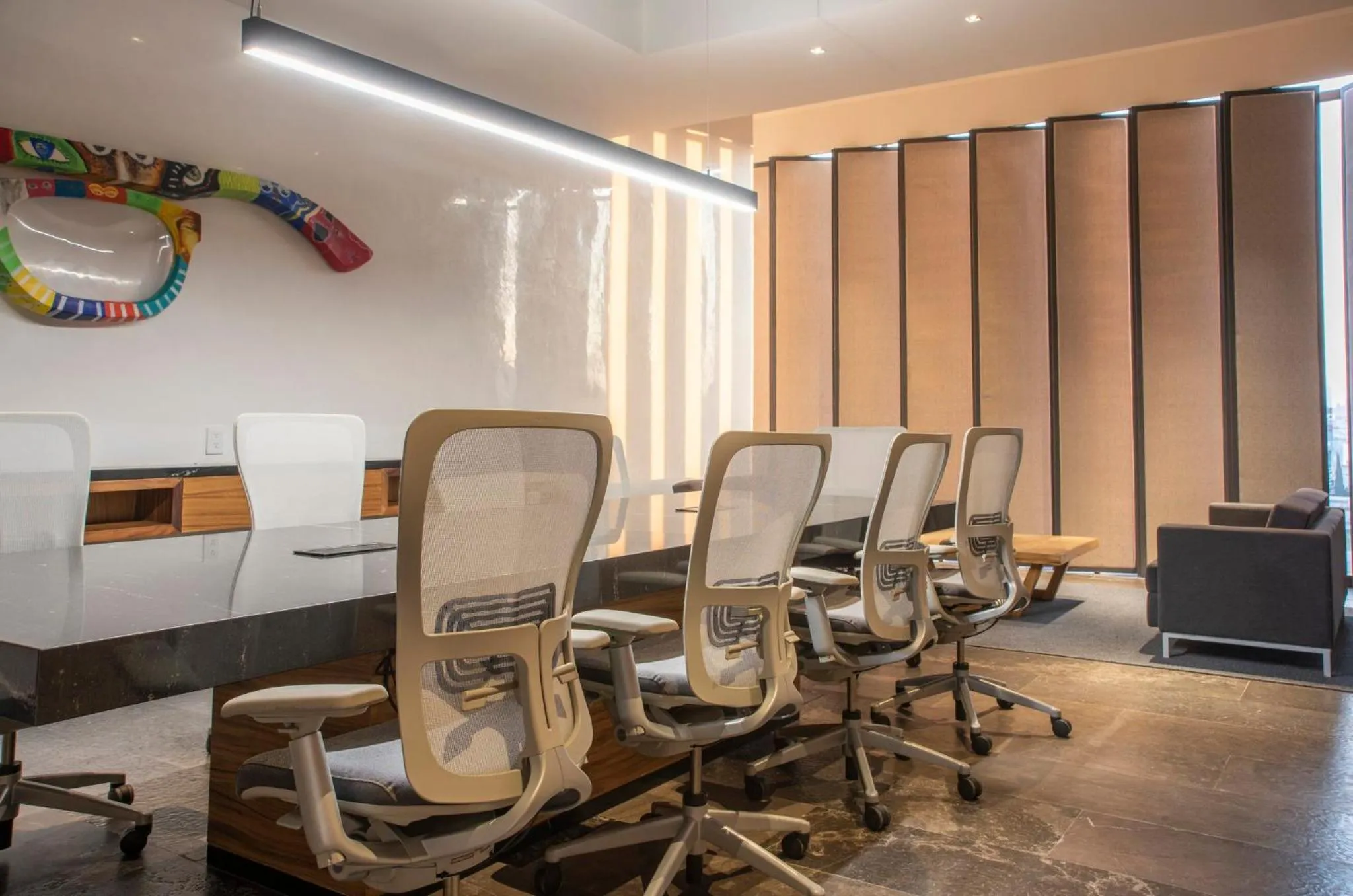 Meeting/conference room in voco Guadalajara Neruda by IHG