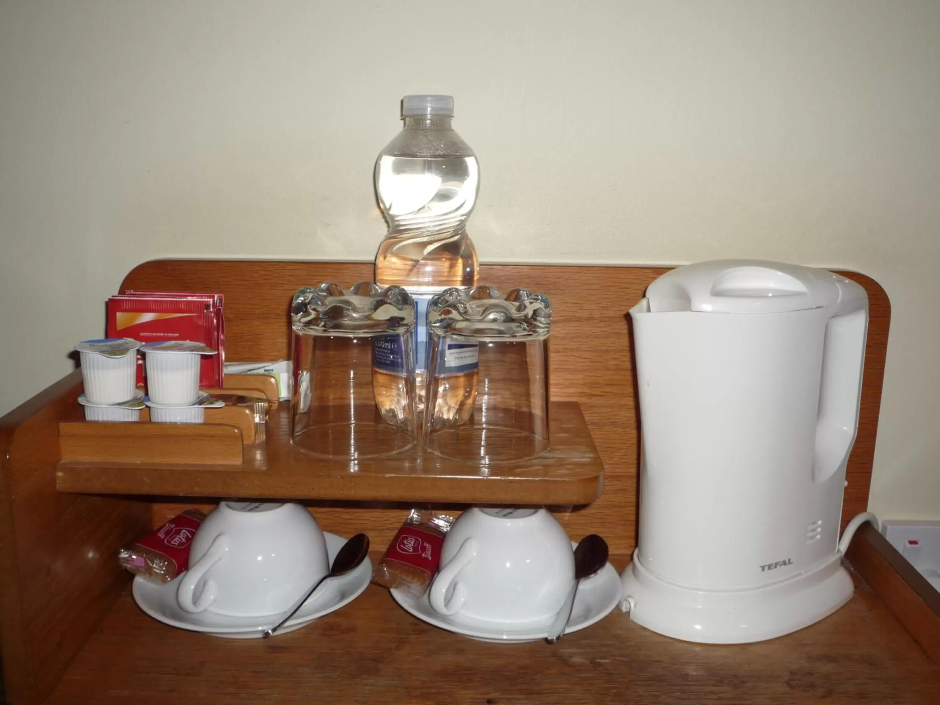 Coffee/tea facilities in Avlon House Bed and Breakfast