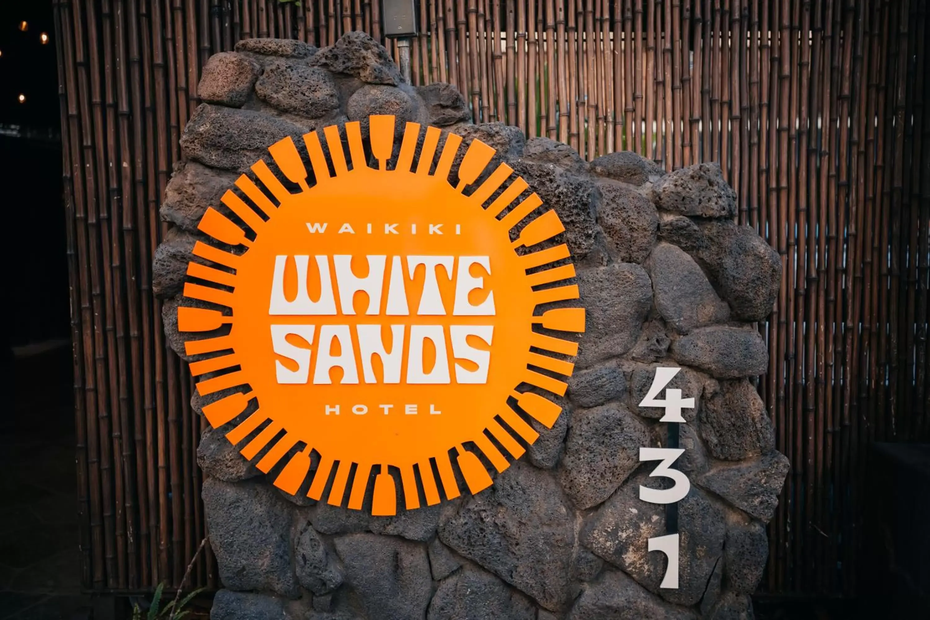 Logo/Certificate/Sign in White Sands Hotel