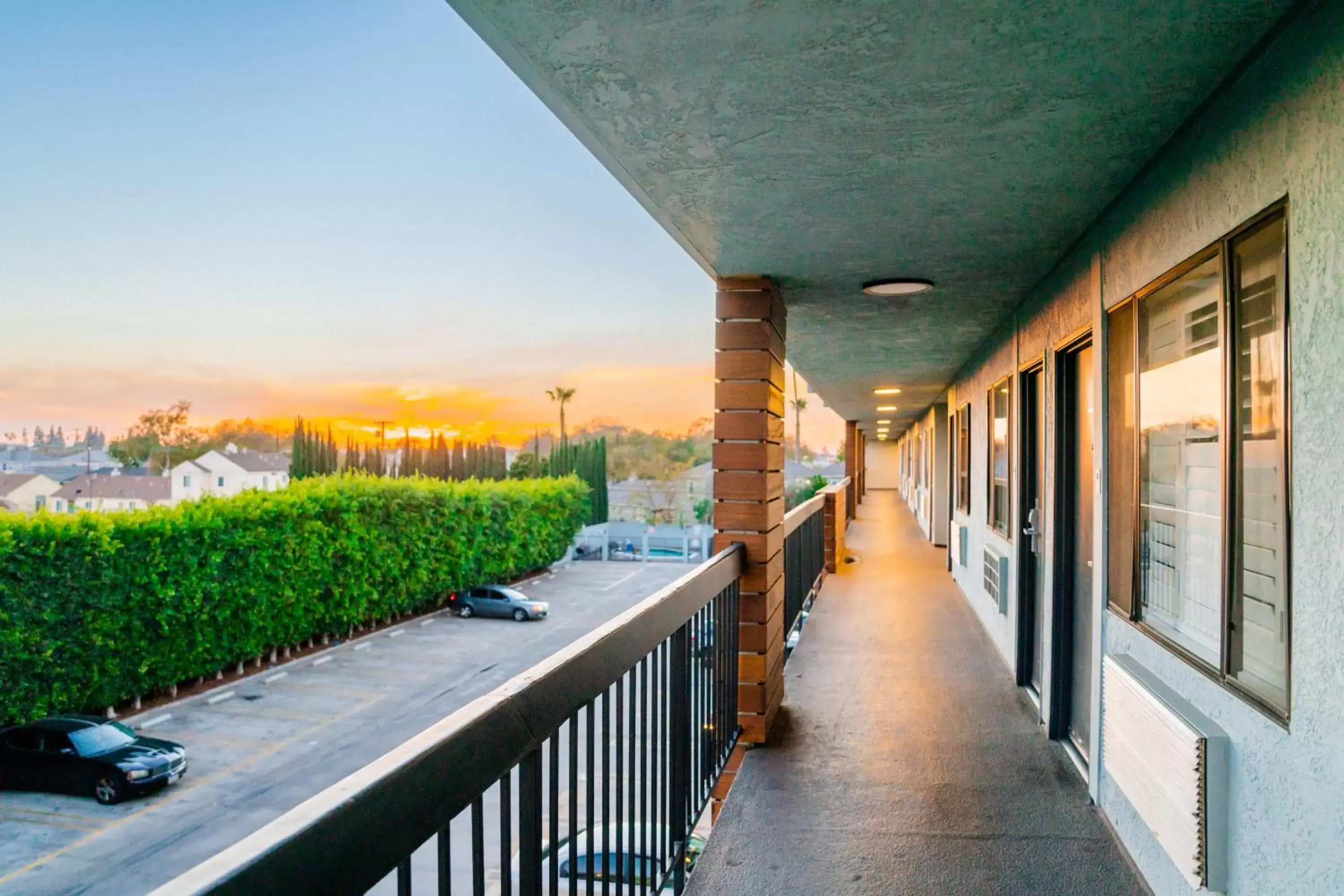 Balcony/Terrace in Gateway Inn Gardena Los Angeles South