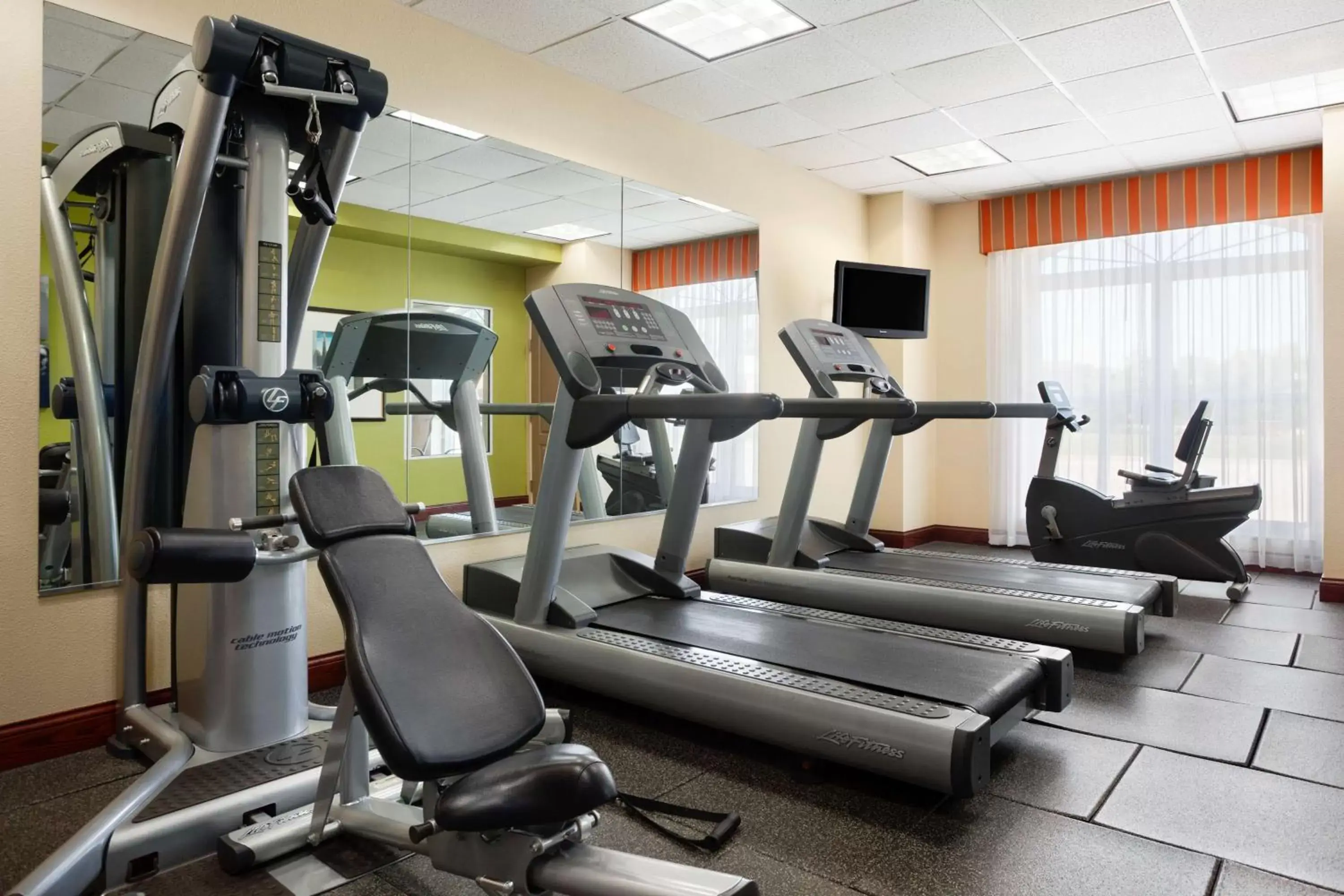 Activities, Fitness Center/Facilities in Country Inn & Suites by Radisson, Lexington Park (Patuxent River Naval Air Station), MD