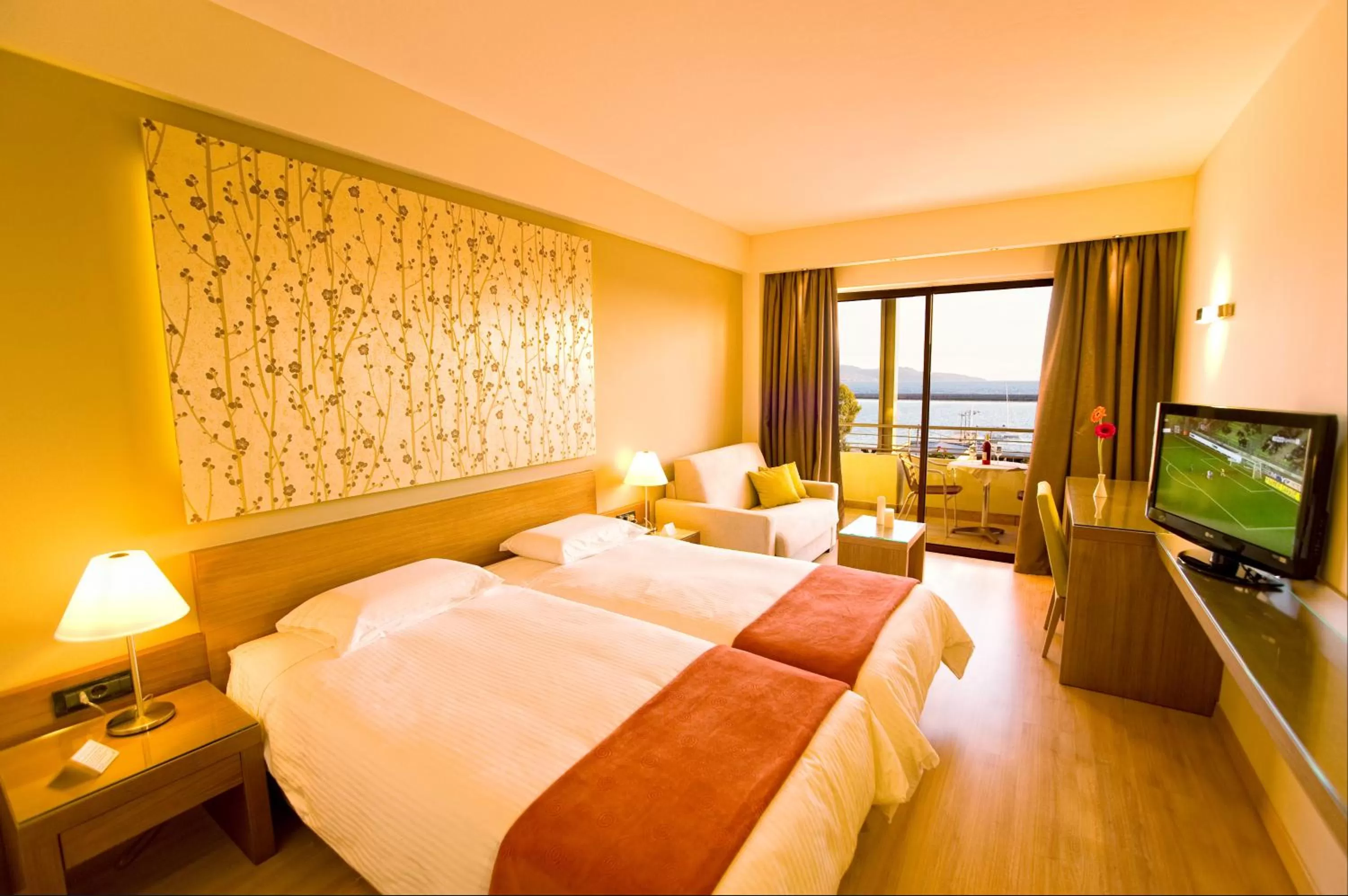 Sea view, Bed in Pharae Palace