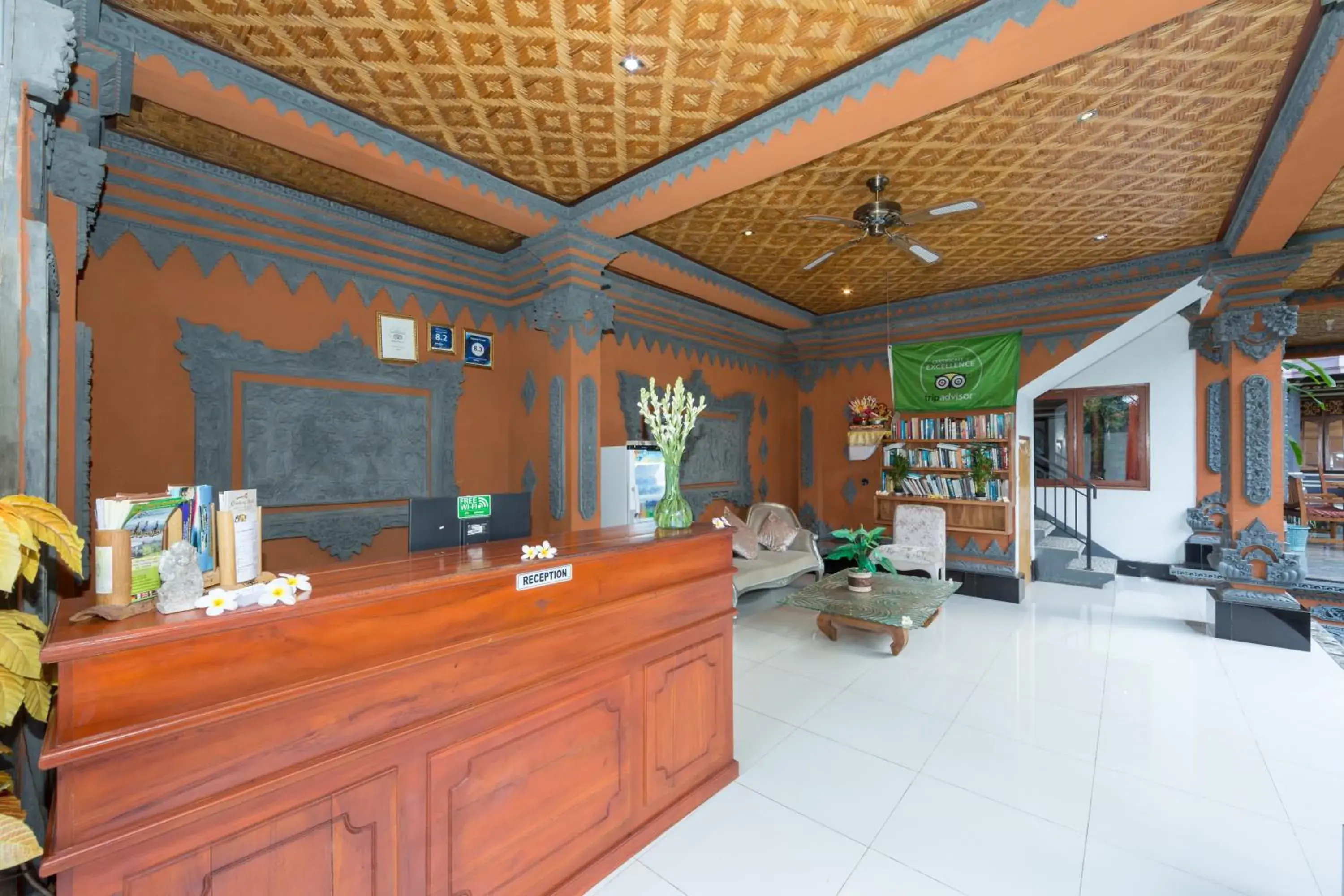 Property building, Lobby/Reception in Sayong House