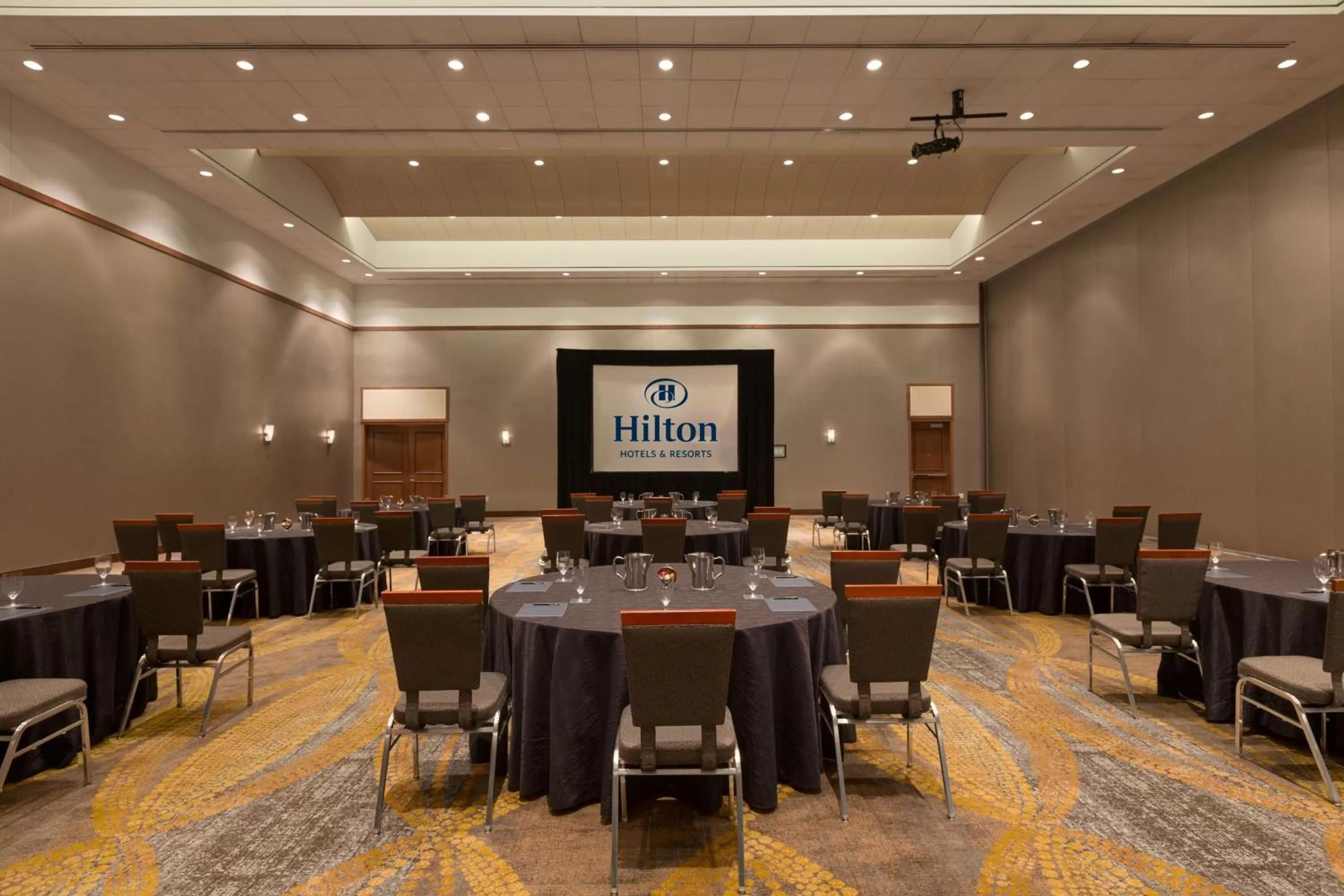 Meeting/conference room in Hilton Baltimore BWI Airport