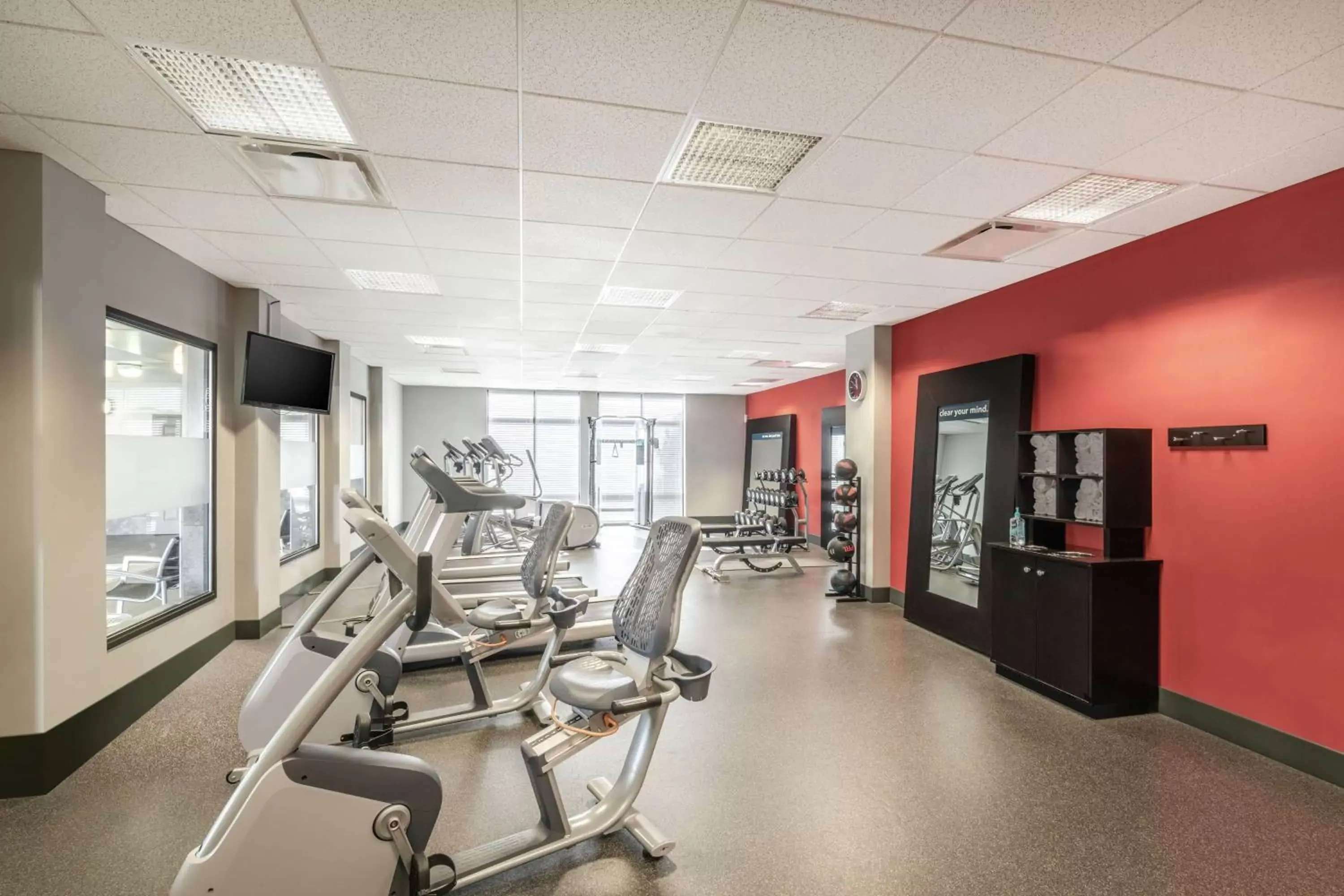 Fitness centre/facilities, Fitness Center/Facilities in Hampton Inn and Suites Roanoke Airport/Valley View Mall